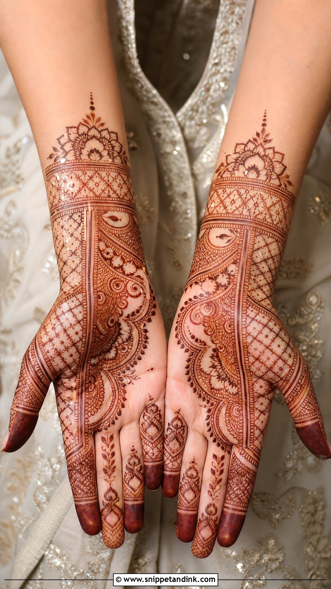 Gota Patti Mehndi Suit Design - Snippet and Ink - 30 Mehndi Dress Design Ideas