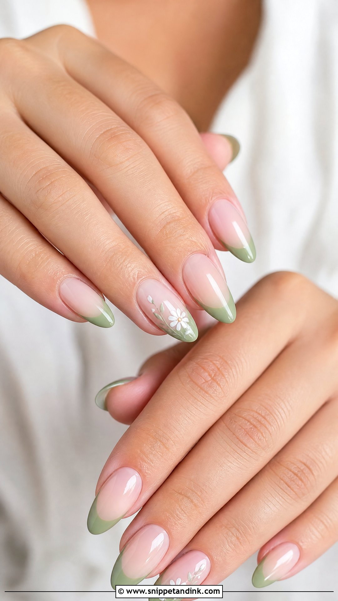 Green Almond Wedding Nails - Snippet and Ink - 25 Green Wedding Nails