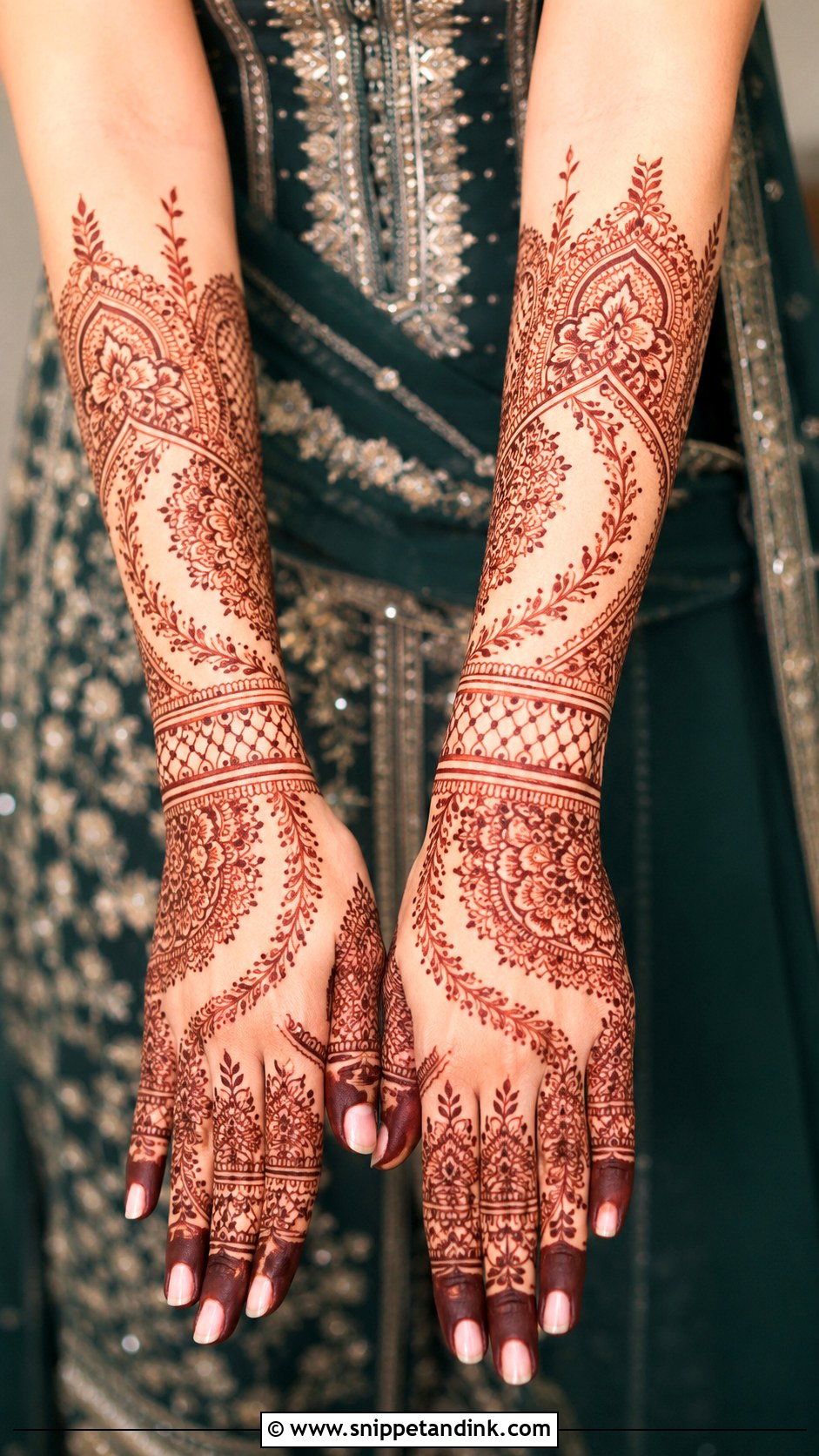 Green Mehndi Sharara For Bride - Snippet and Ink - 35 Mehndi Dress for Bride Ideas