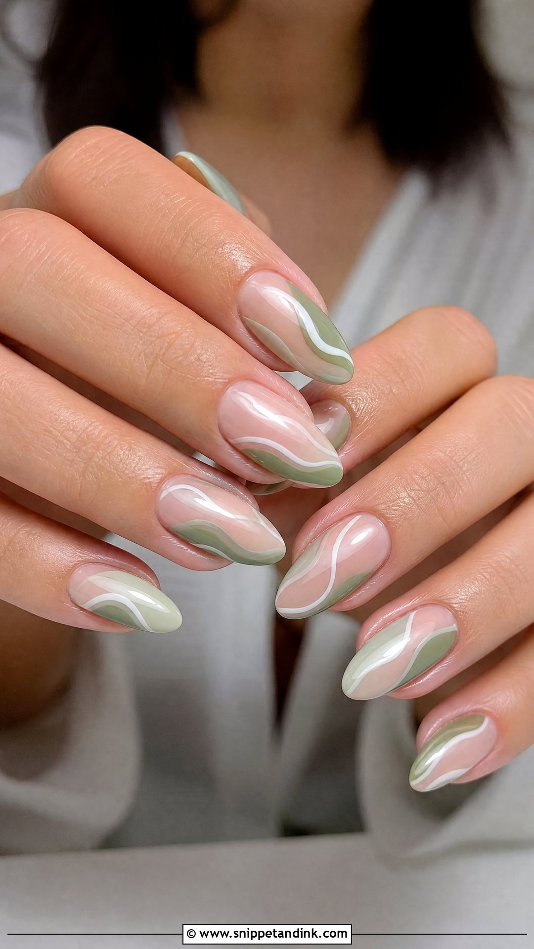 Green Swirl Wedding Nails - Snippet and Ink - 25 Green Wedding Nails