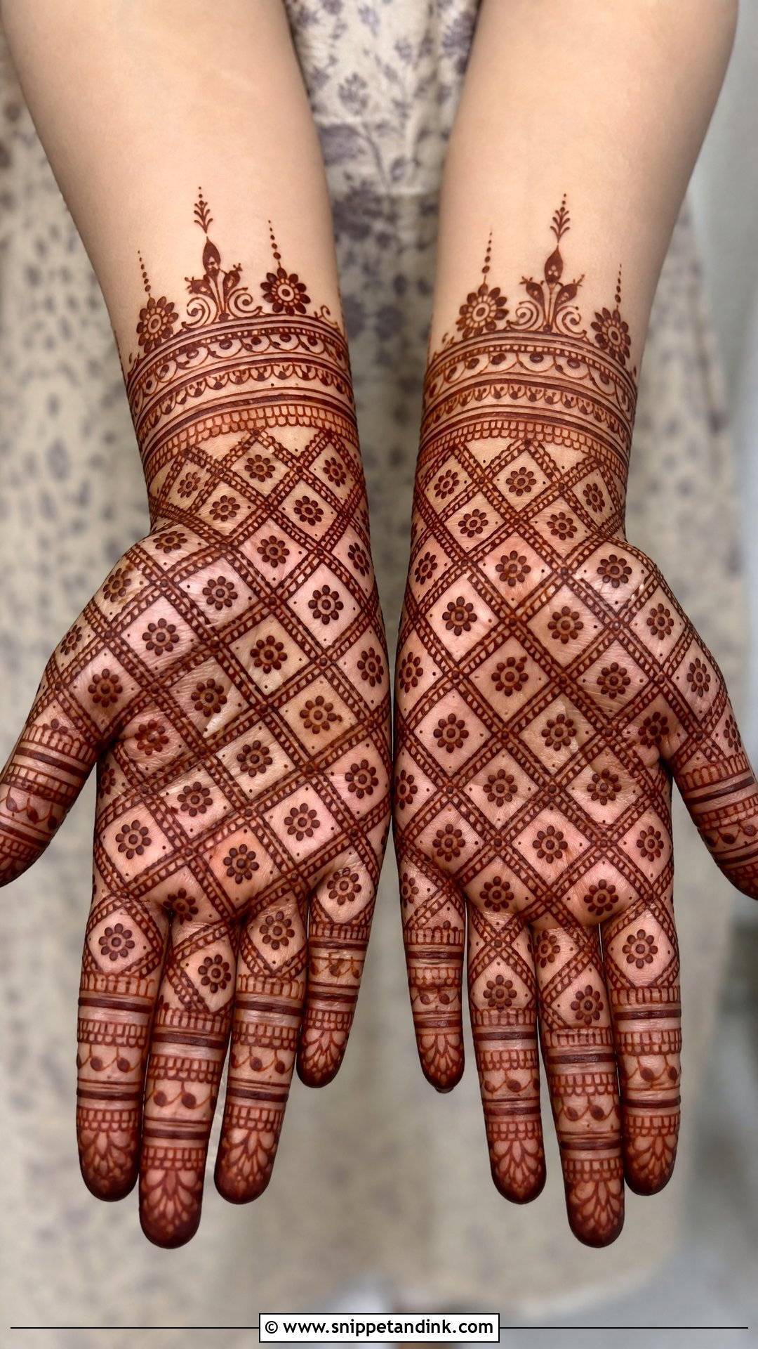 Grid Inside Mehndi Design - Snippet and Ink - 25 Inside Mehndi Designs