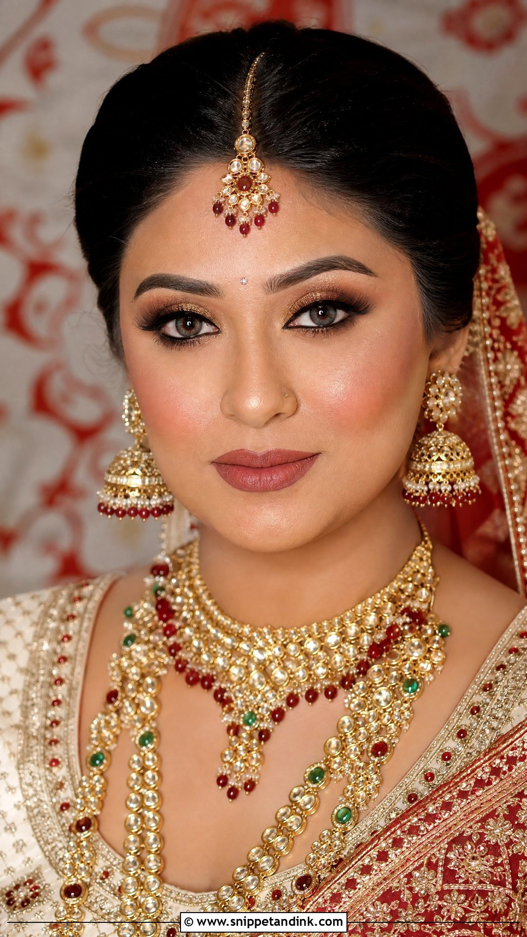 Gujarati Bridal Makeup - Snippet and Ink - 25 Indian Wedding Bridal Makeup Ideas