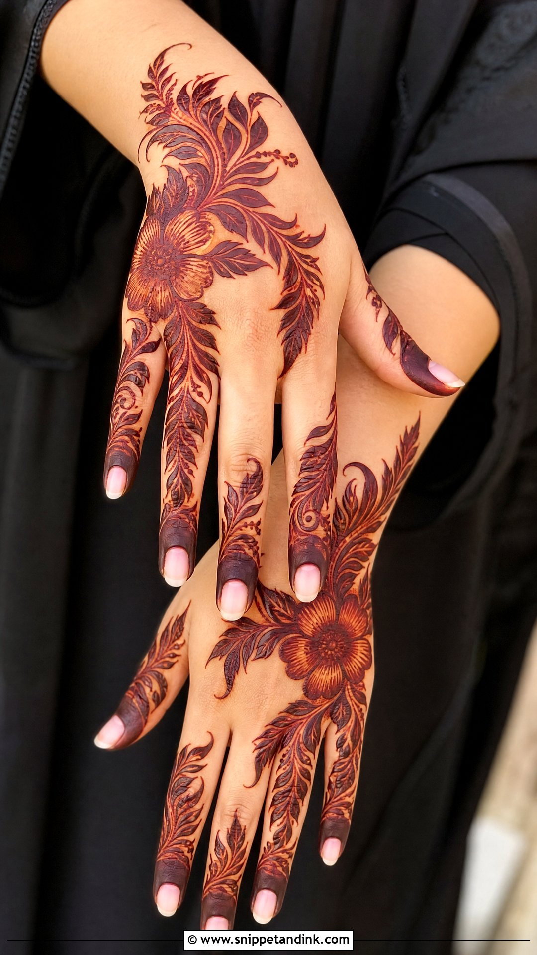 Gulf Arabic Back Hand Mehndi Design - Snippet and Ink - 30 Latest Arabic Back Hand Mehndi Designs