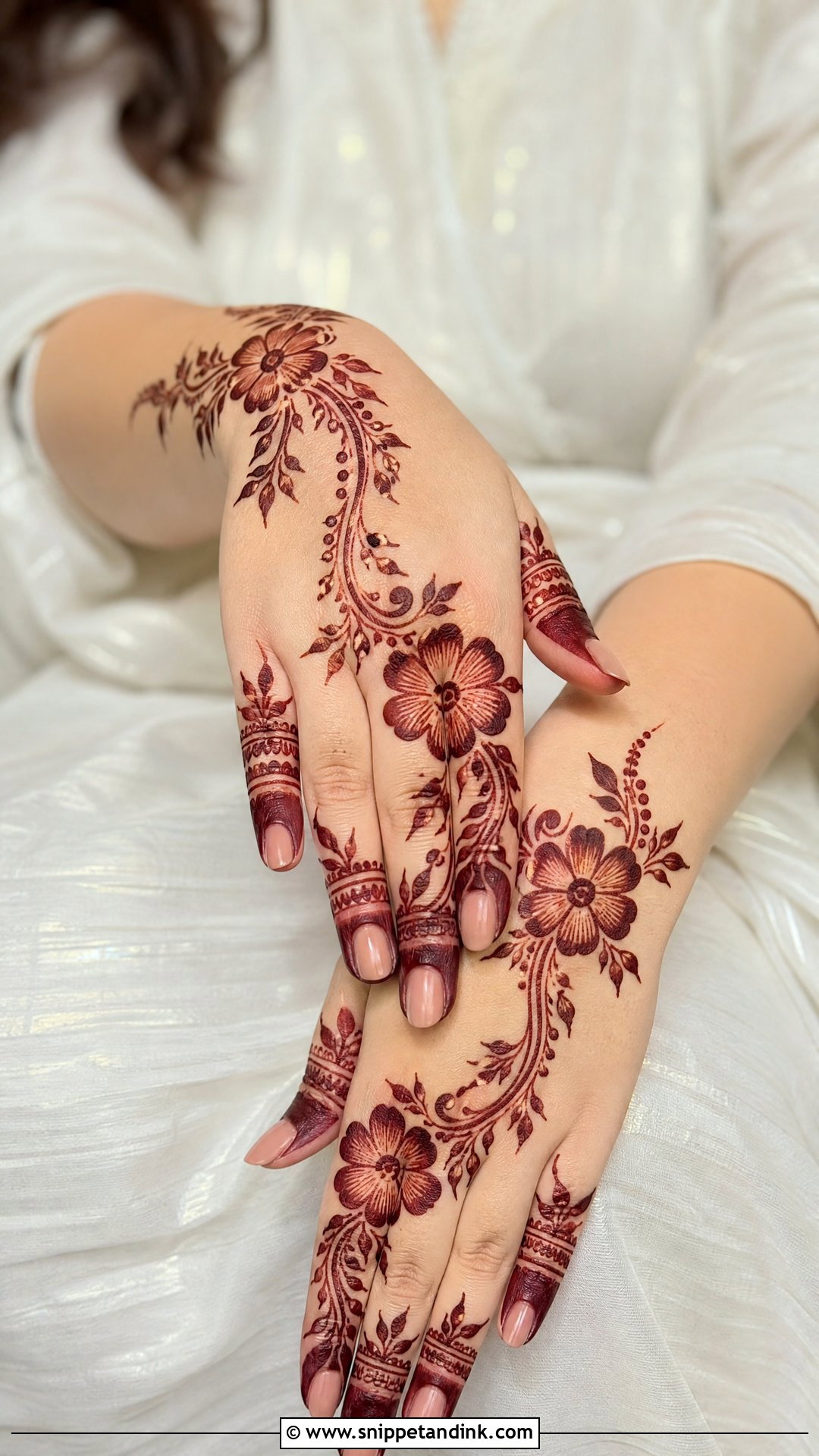 Gulf Baat Pakki Mehndi Design - Snippet and Ink - 30 Baat Pakki Mehndi Design Ideas
