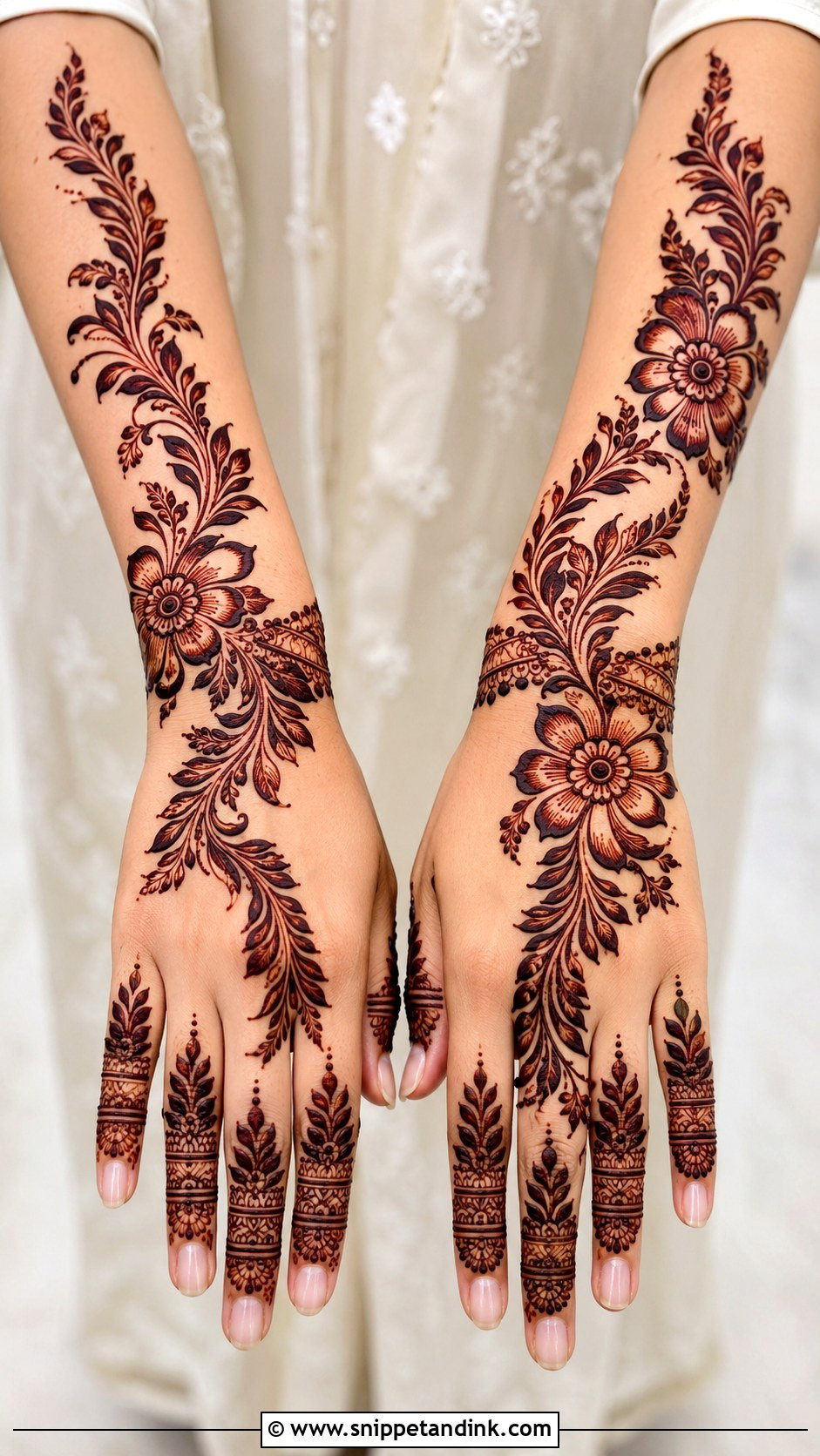 Gulf Fancy Mehndi Design - Snippet and Ink - 35 Fancy Mehndi Designs