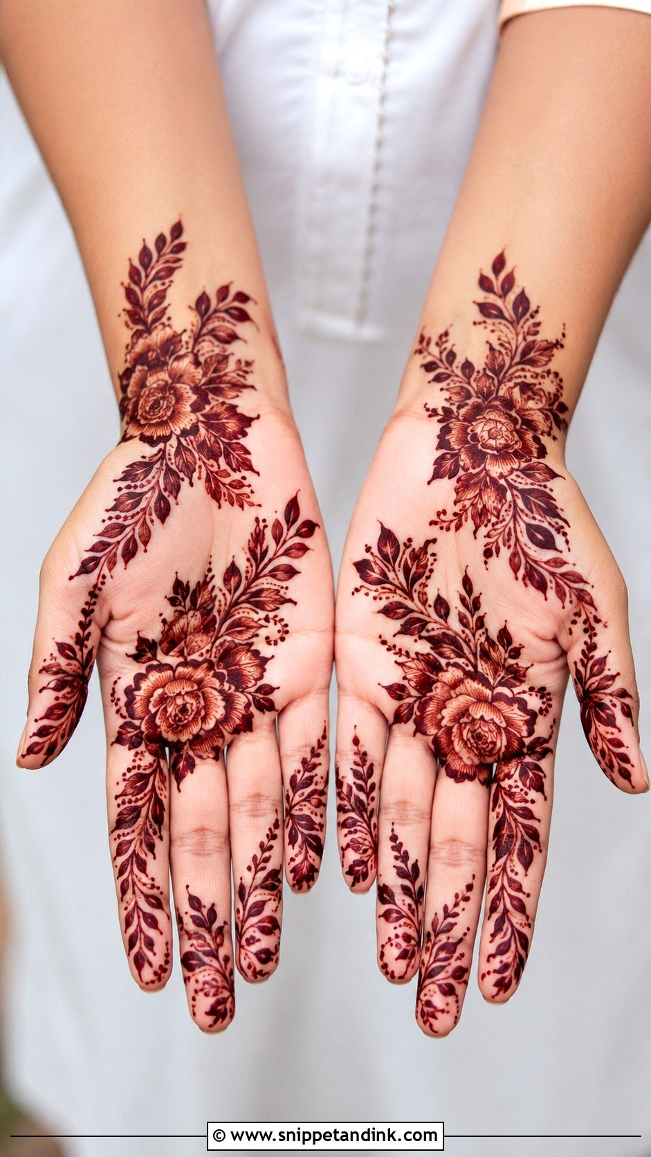 Gulf Front Hand Mehndi Design - Snippet and Ink - 35 Front Hand Mehndi Design Ideas