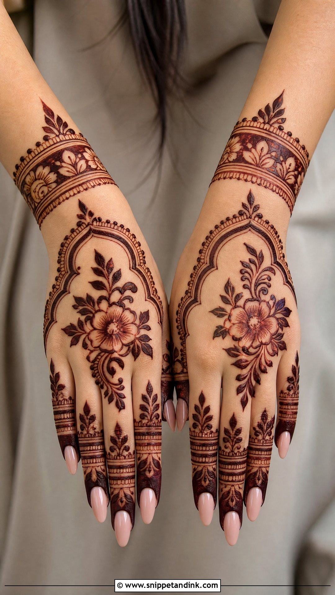 Gulf Mehrab Mehndi Design - Snippet and Ink - 30 Mehrab Mehndi Design Ideas