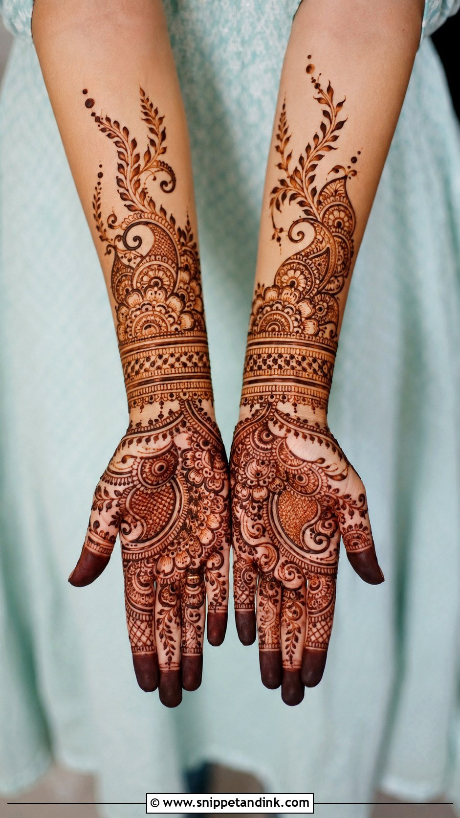 Half Hand Back Engagement Mehndi Design - Snippet and Ink - 30 Back Engagement Mehndi Designs