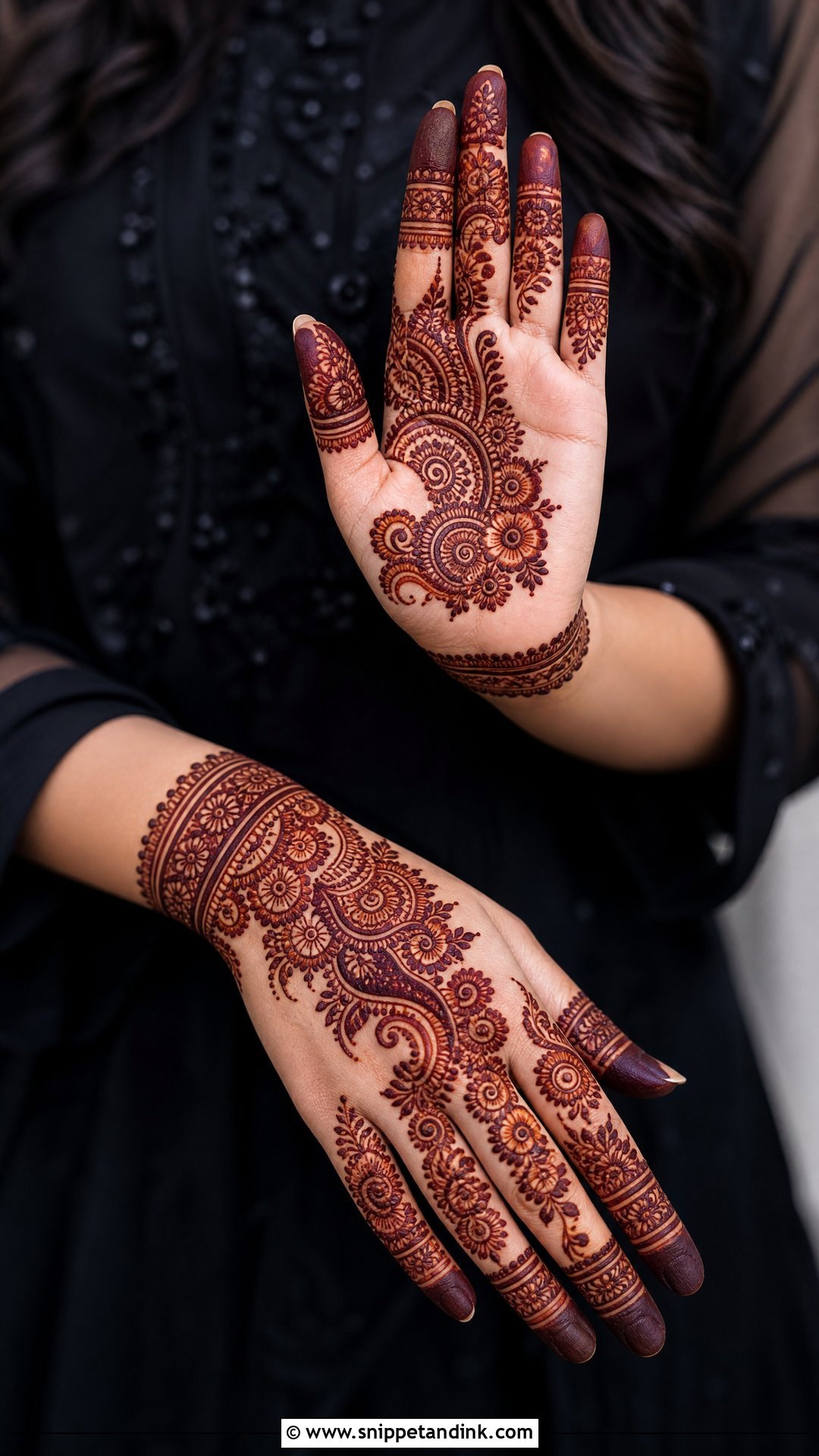 Half Hand Mehndi Design For Bridesmaid - Snippet and Ink - 25 Mehndi Designs for Bridesmaid