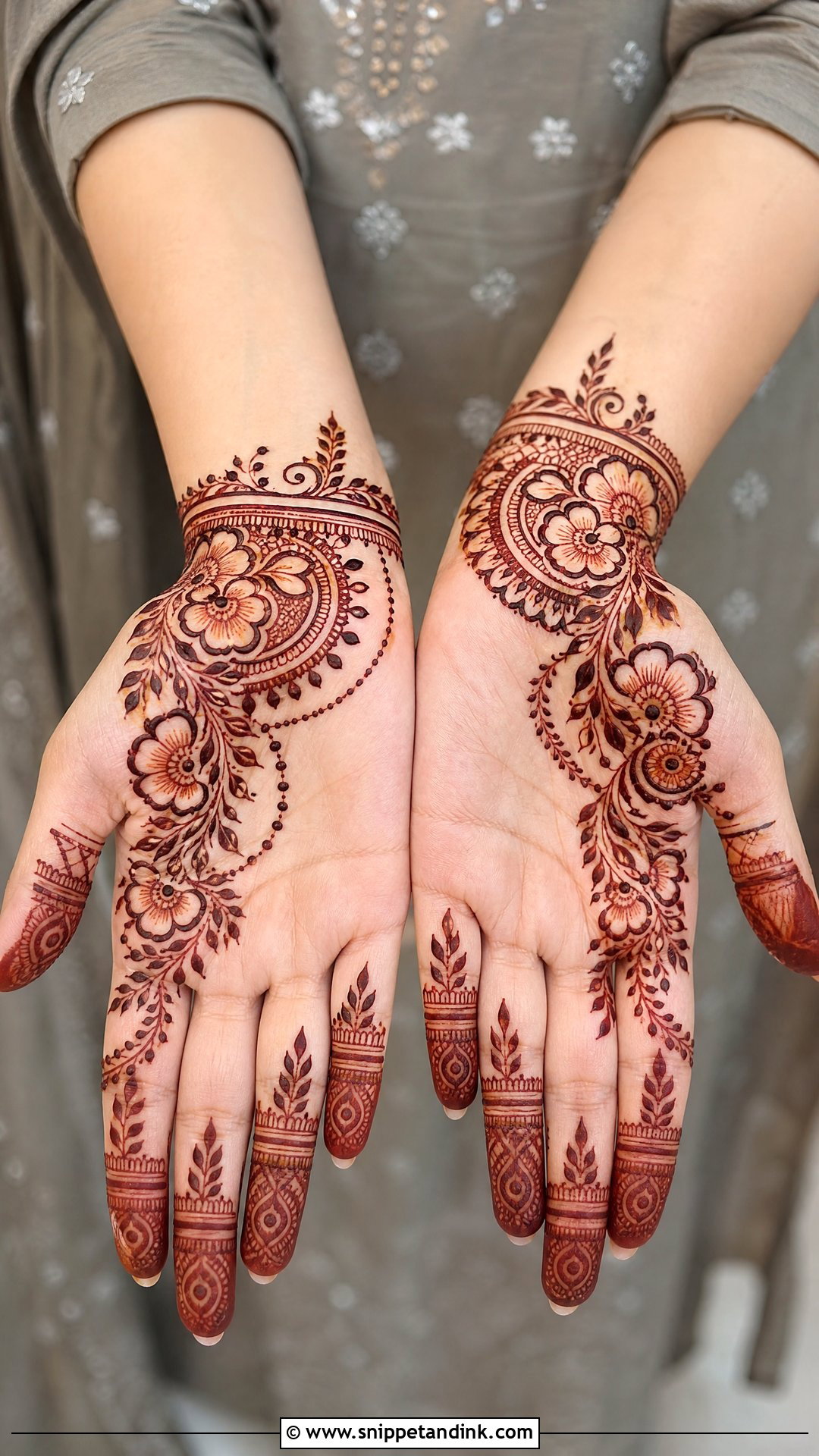 Half Hand Sister Wedding Mehndi Design - Snippet and Ink - 20 Sister Wedding Mehndi Designs