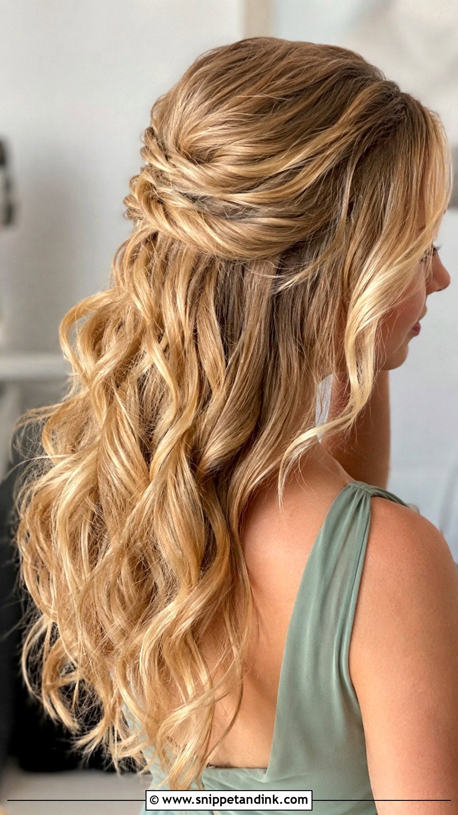 Half Up Half Down Bridesmaid Hair With Loose Curls - Snippet and Ink - 25 Half Up Half Down Wedding Hair Bridesmaid Ideas