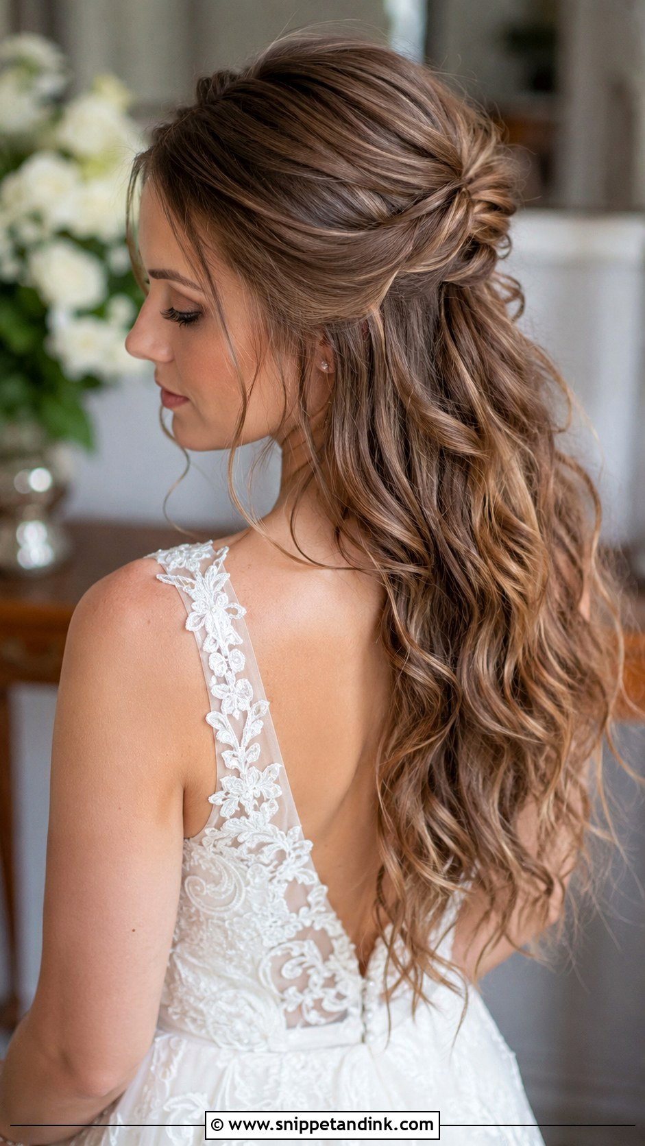 Half Up Half Down Updo - Snippet and Ink - 30 Brautfrisur Hochgesteckt Ideas