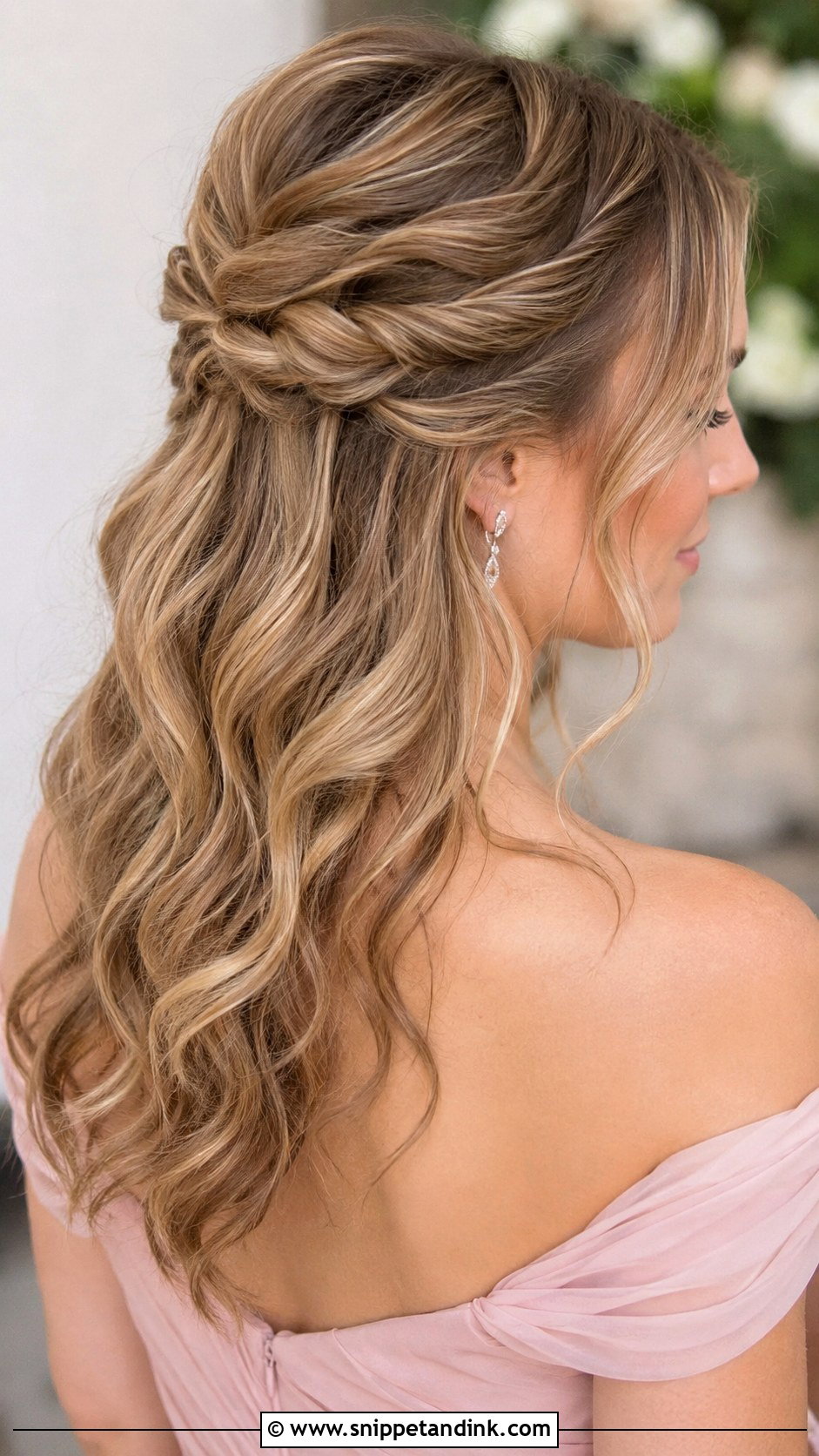 Half Up Half Down Wedding Guest Hairstyle - Snippet and Ink - 15 Hairstyles to Attend a Wedding