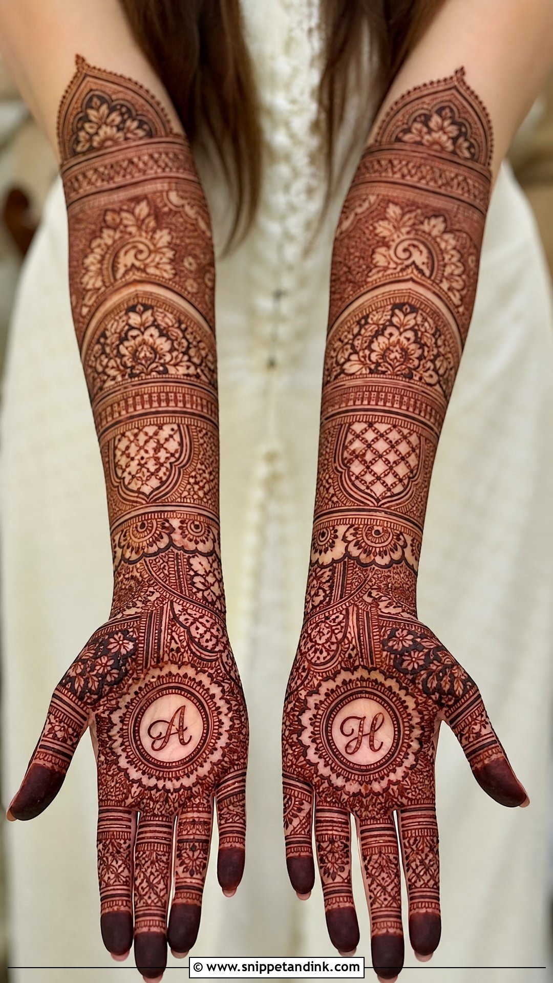Hania Amir Pakistani Bridal Mehndi - Snippet and Ink - 20 Hania Amir Mehndi Design Ideas