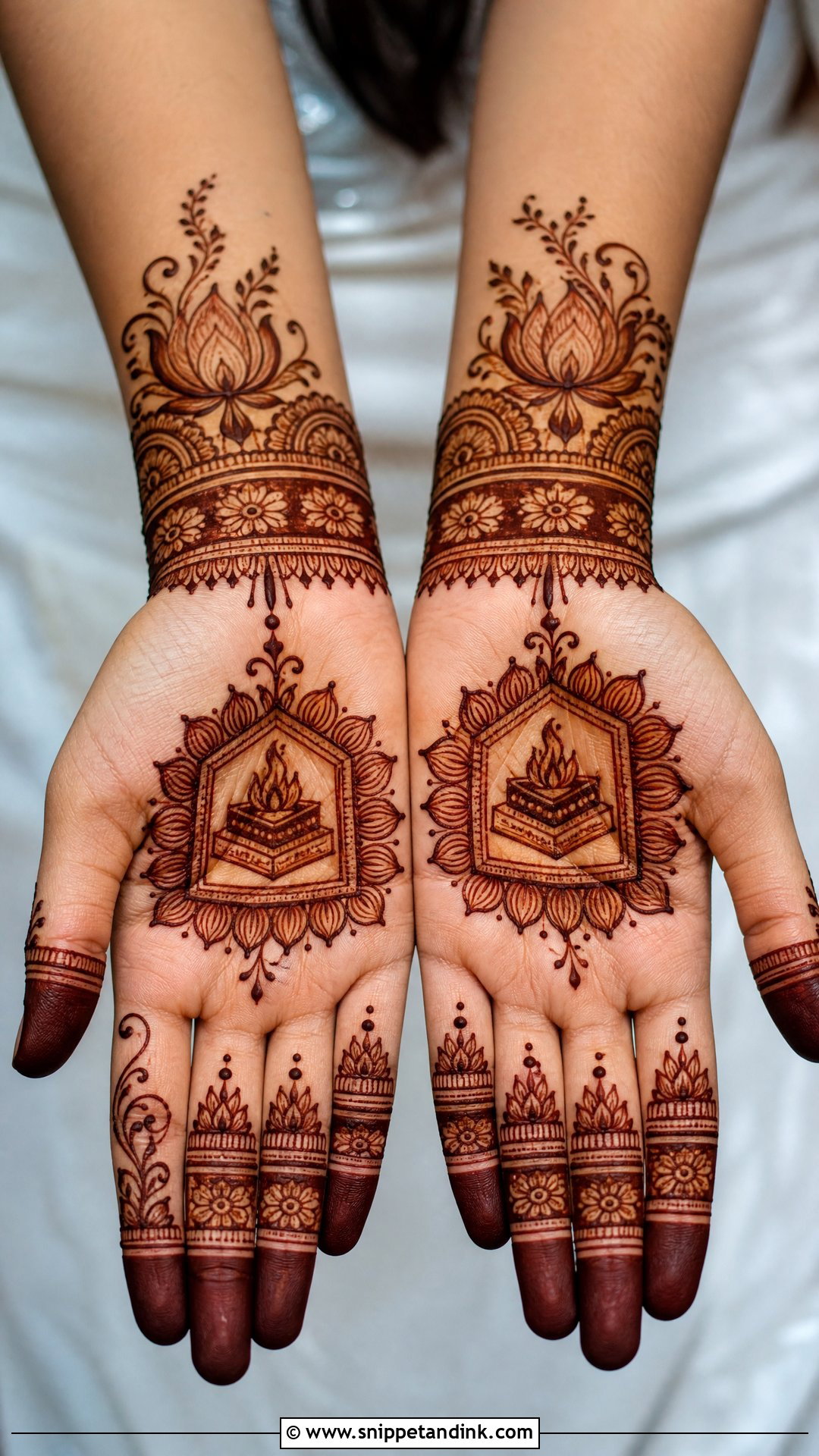 Havan Kund Lotus Mehndi Design - Snippet and Ink - 20 Havan Kund Mehndi Design Ideas