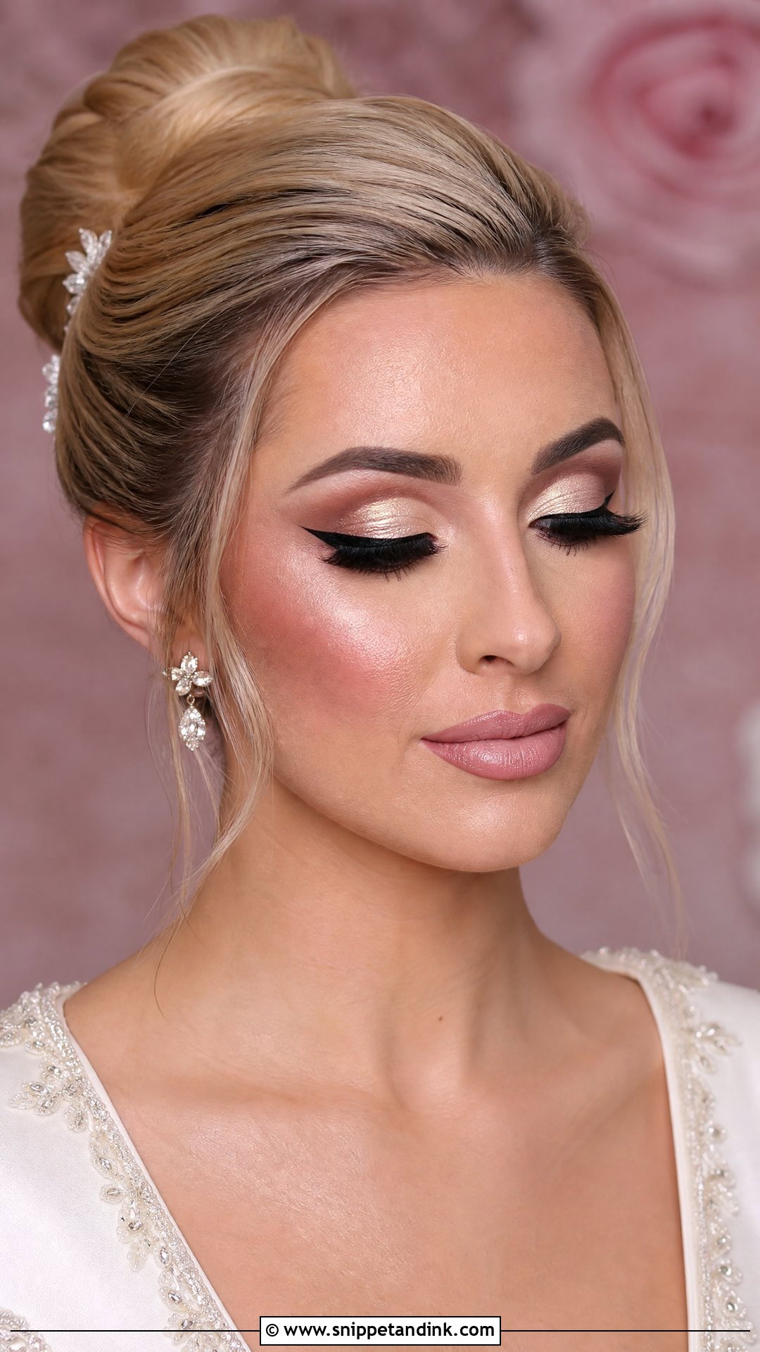 Heavy Bridal Makeup With Cut Crease - Snippet and Ink - 20 Heavy Bridal Makeup Ideas