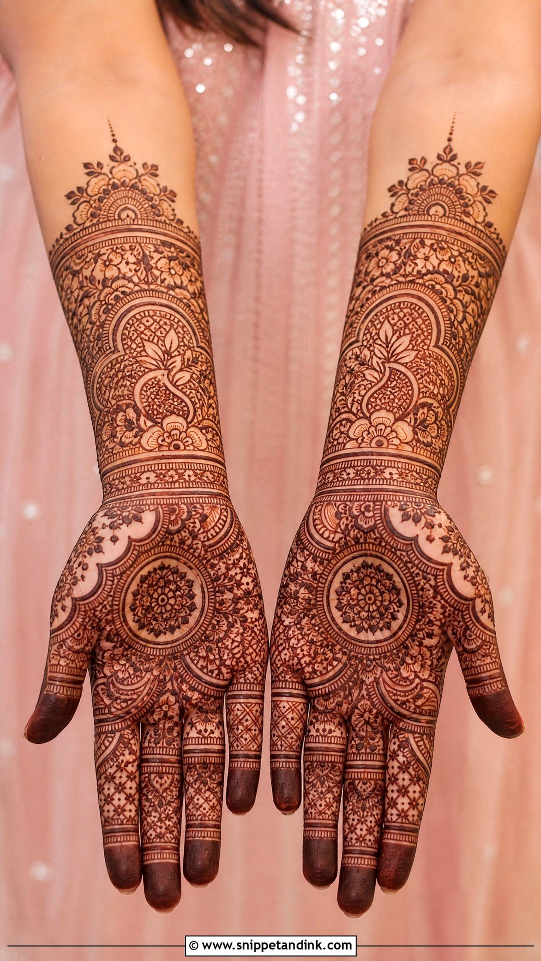 Heavy Inside Mehndi Design - Snippet and Ink - 25 Inside Mehndi Designs