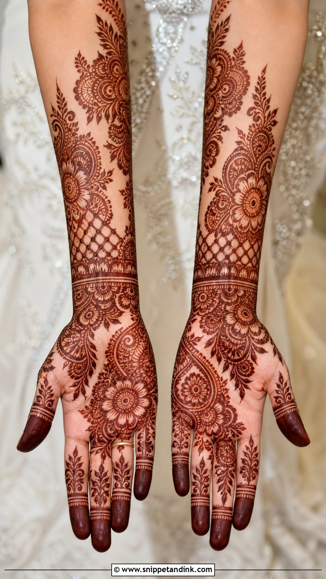 Heavy Khaleeji Bridal Henna - Snippet and Ink - 20 Khaleeji Bridal Henna Ideas