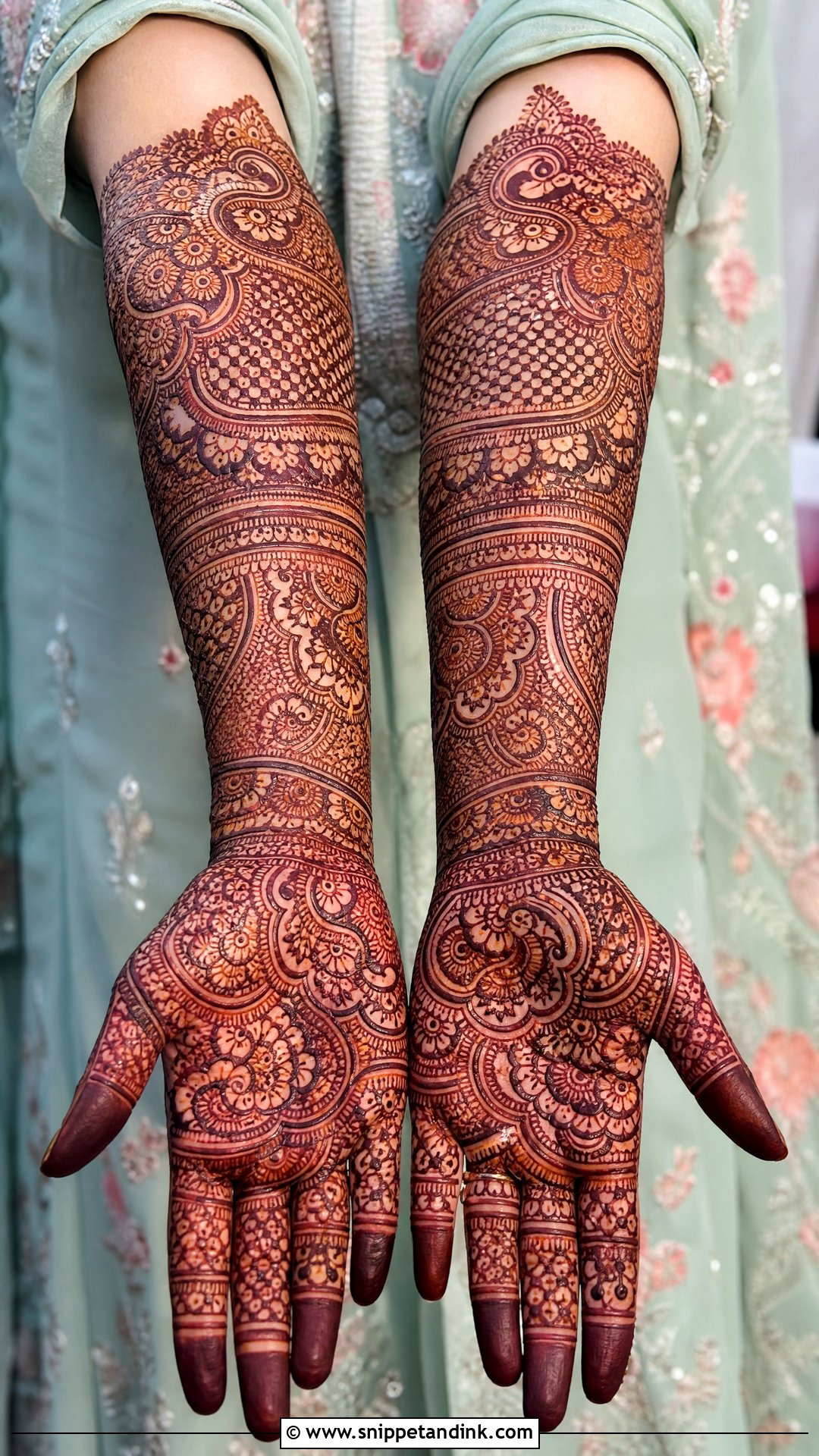 Heavy Muslim Bridal Mehndi Design - Snippet and Ink - 30 Unique Muslim Bridal Mehndi Designs