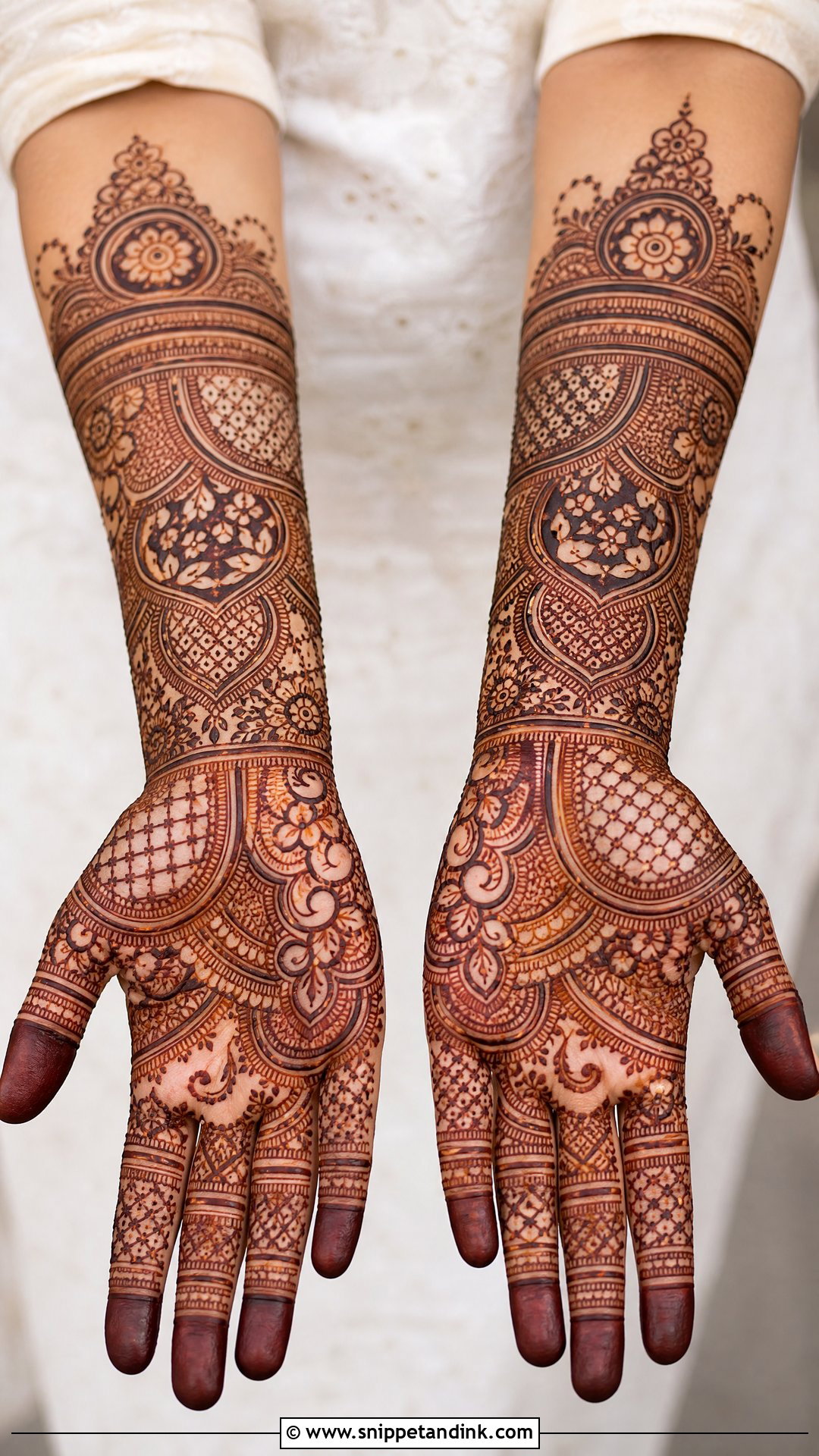 Heavy Palm Mehndi Design - Snippet and Ink - 35 Palm Mehndi Design Ideas