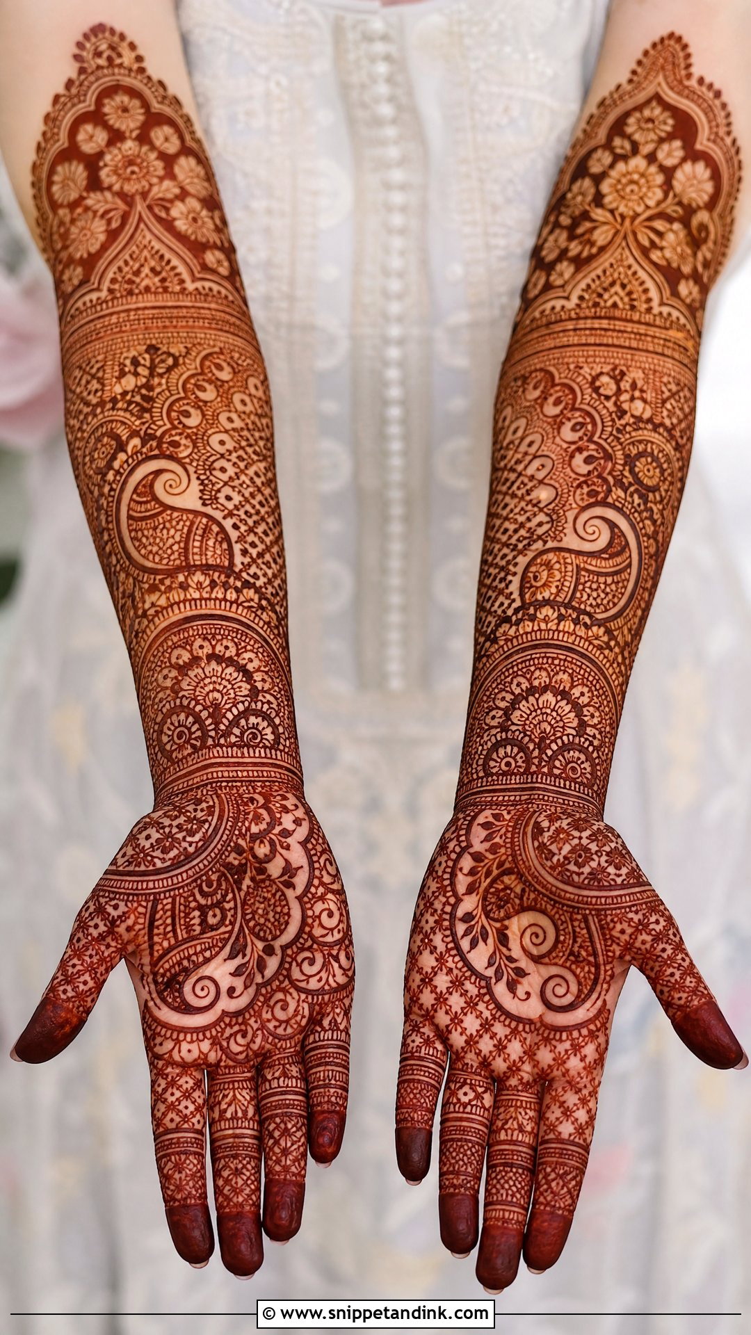Heavy Sharara Design For Mehndi - Snippet and Ink - 20 Sharara Designs for Mehndi