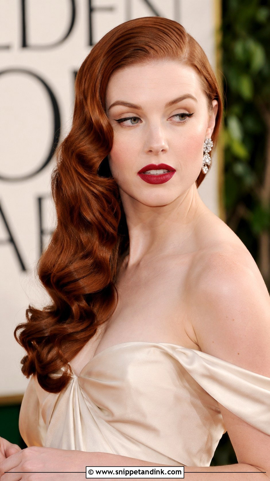 Hollywood Glamour Waves - Snippet and Ink - 25 Long Bridal Hair Ideas