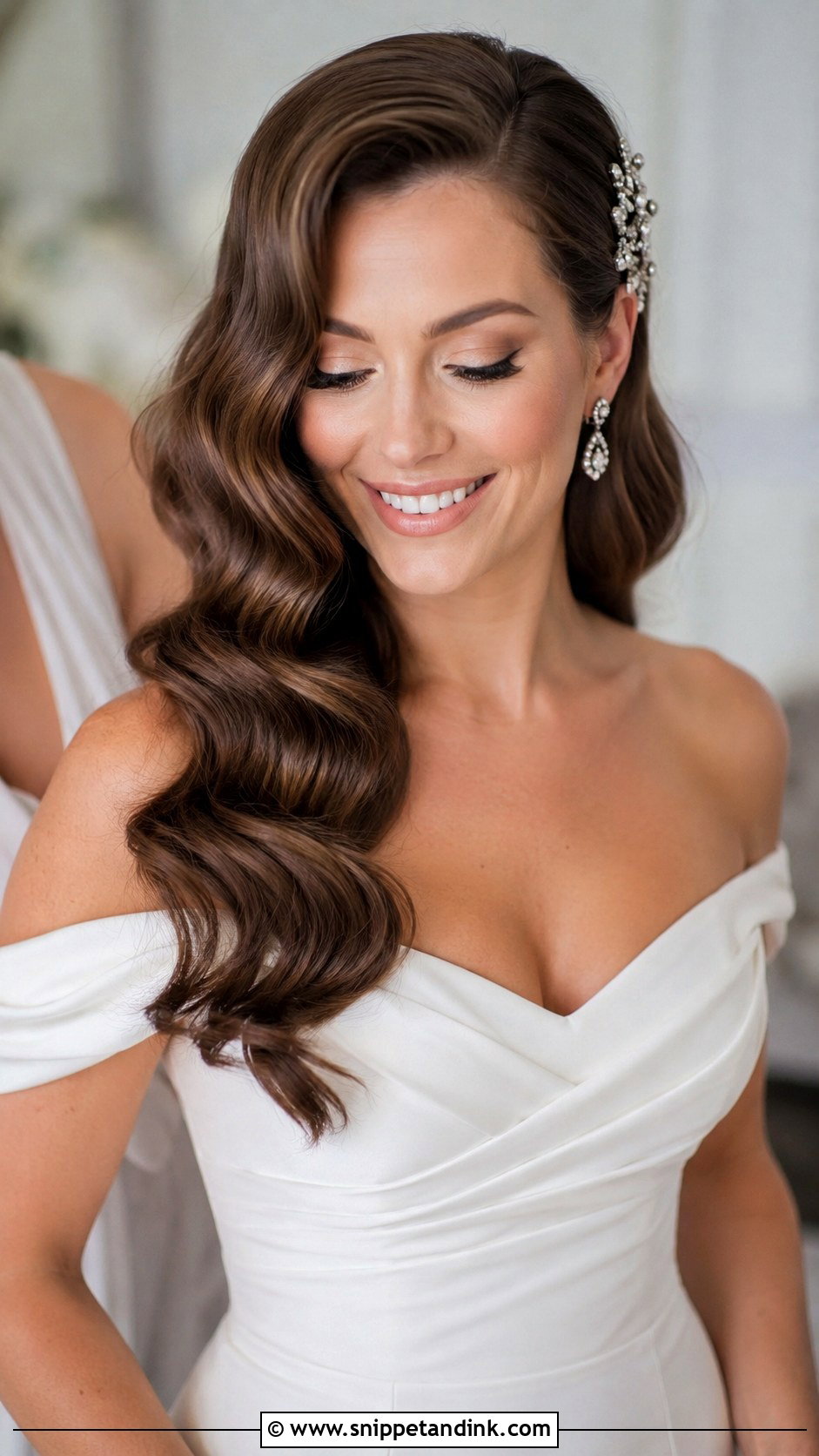 Hollywood Waves for Fall Brides - Snippet and Ink - 20 Fall Wedding Hair Ideas