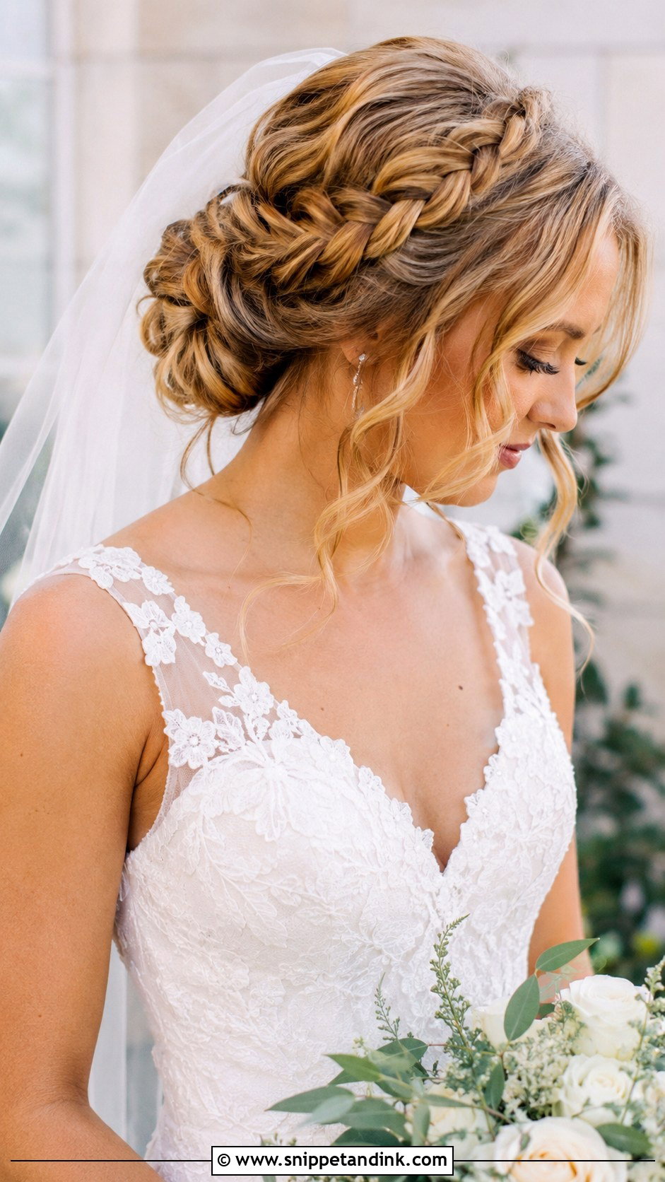 Honey Blonde Wedding Hair Color - Snippet and Ink - 20 Bride Hair Color Ideas