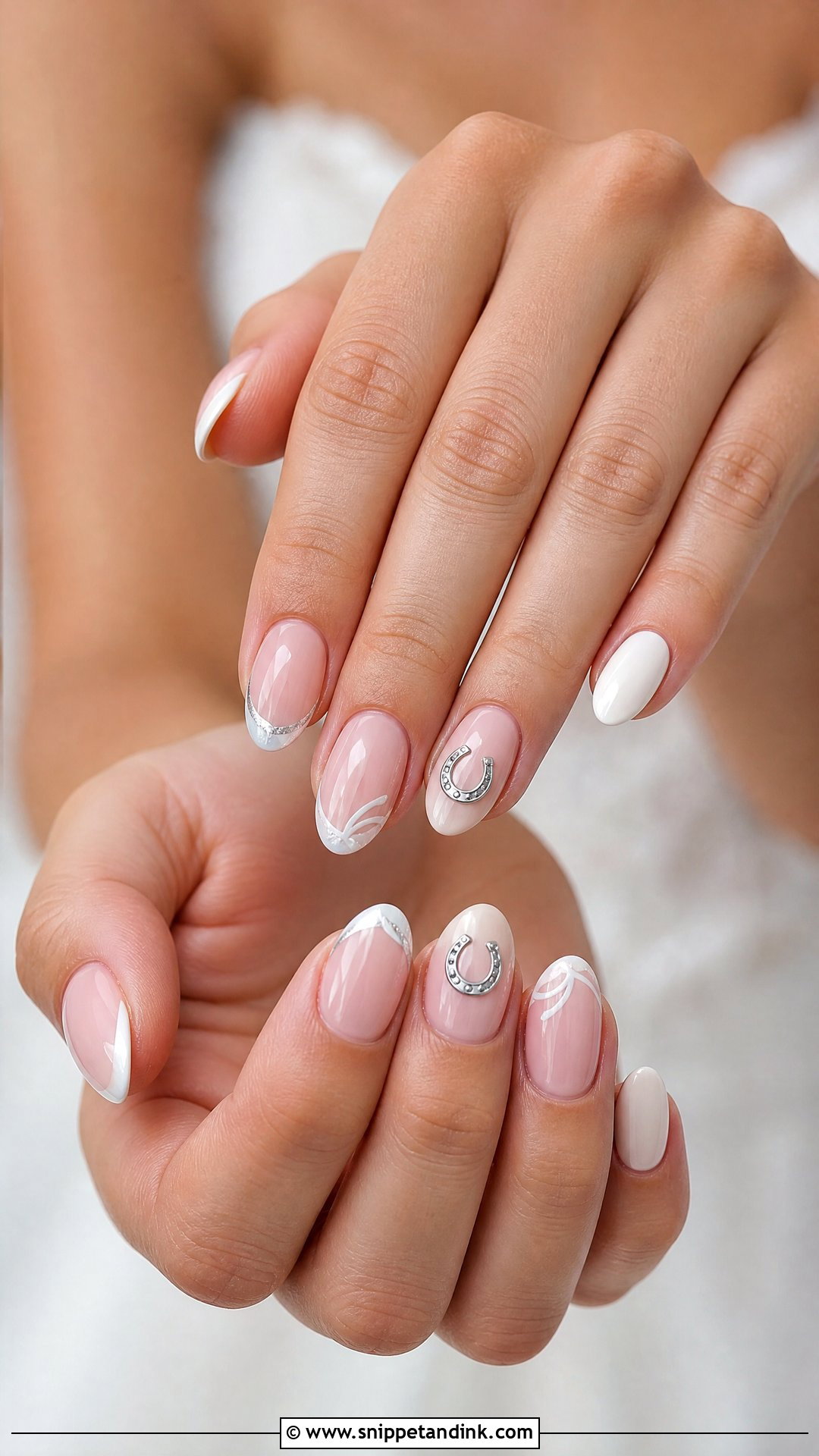 Horseshoe Western Wedding Nails - Snippet and Ink - 25 Western Wedding Nails