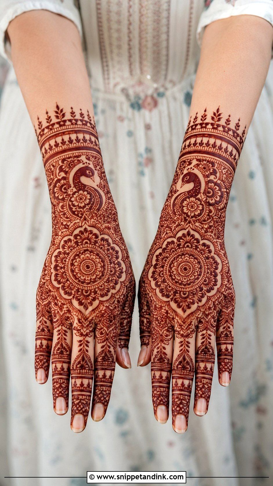 Indian Backhand Mehndi Design - Snippet and Ink - 35 Latest Backhand Mehndi Designs