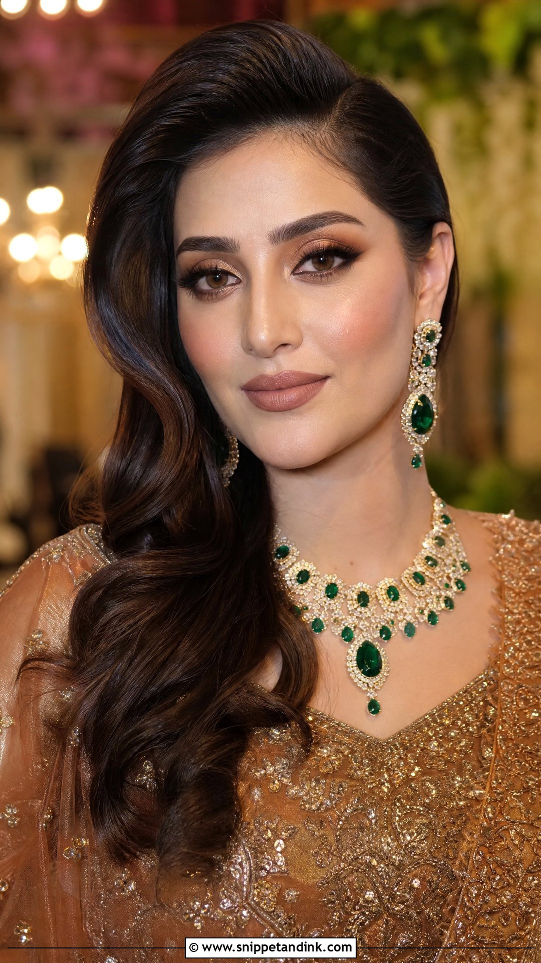 Indian Bridal Bronze Makeup With Side Swept Hair - Snippet and Ink - 20 Indian Wedding Makeup Bridal Looks Hair Styles Asian Bride