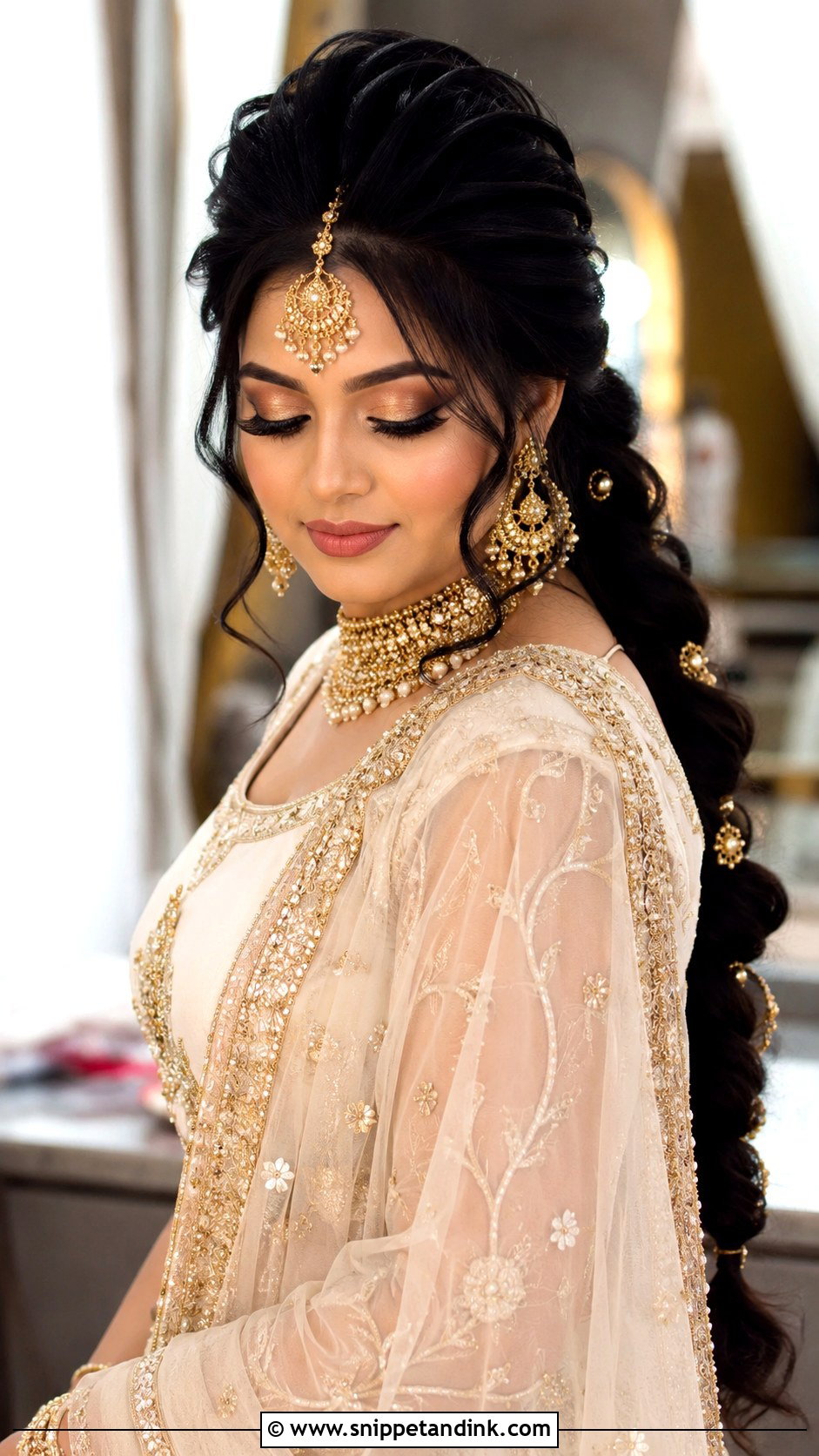Indian Bridal Hairstyle For Round Face - Snippet and Ink - 20 Bridal Hairstyles for Round Face Brides
