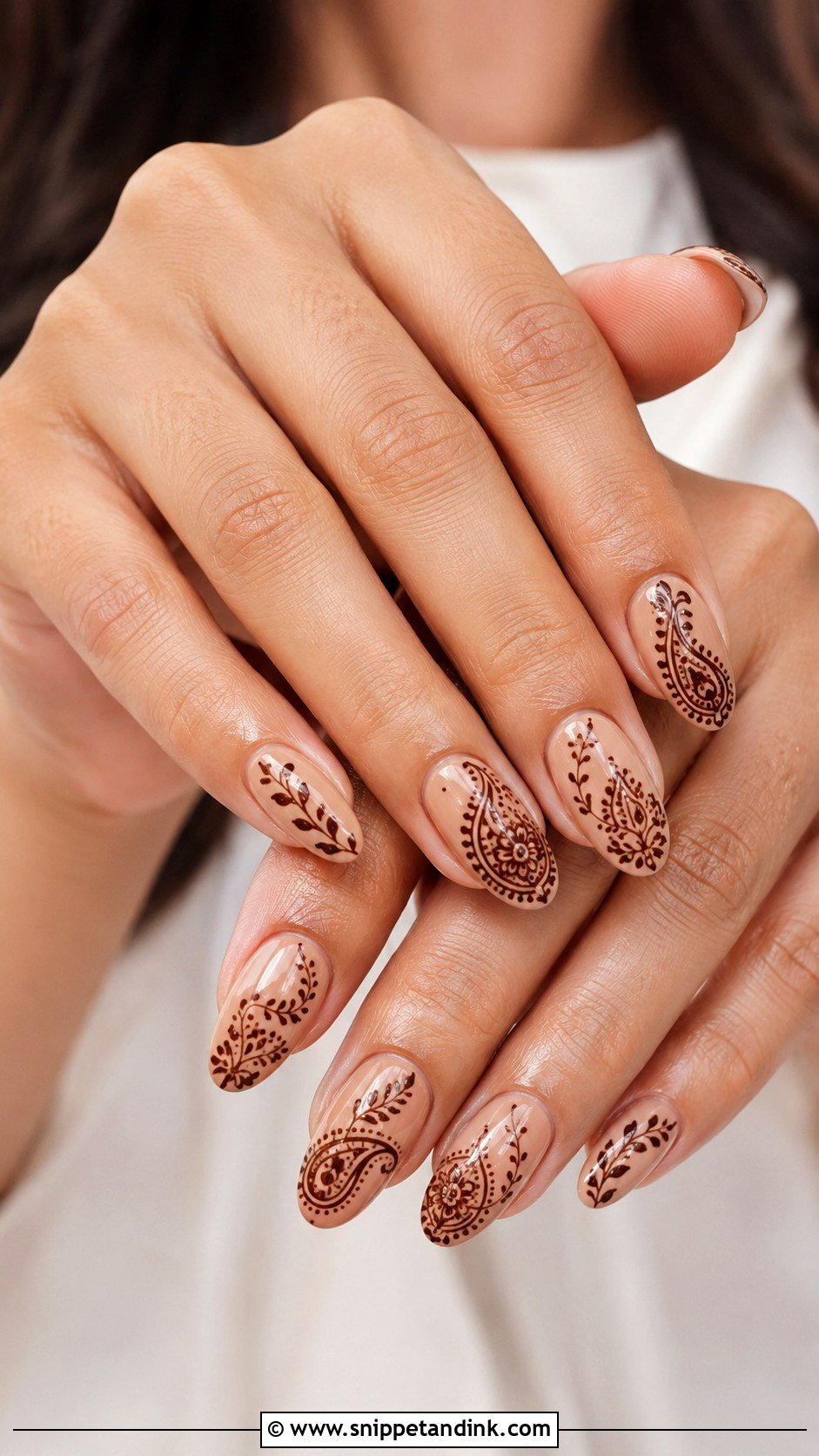 Indian Bridal Mehndi Pattern Nails - Snippet and Ink - 30 Indian Bridal Nails