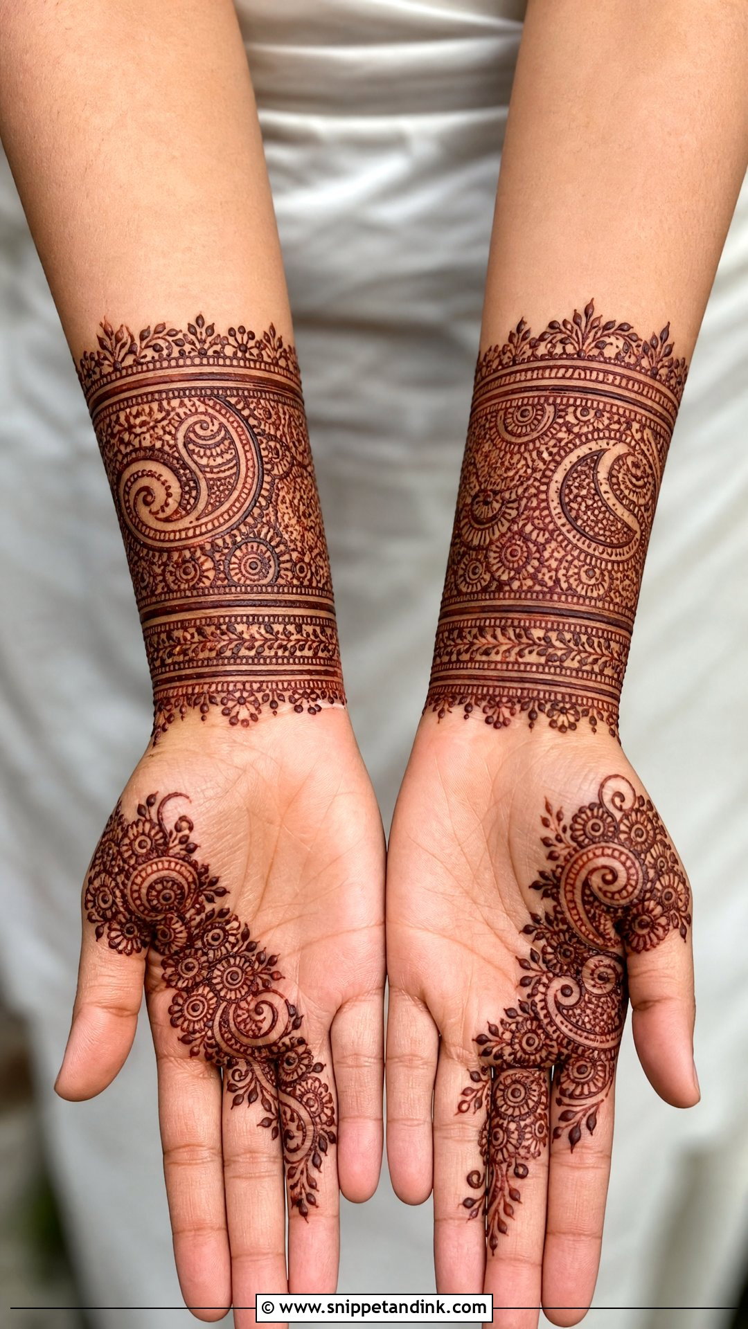 Indian Cuff Wrist Mehndi Design - Snippet and Ink - 30 Wrist Mehndi Designs