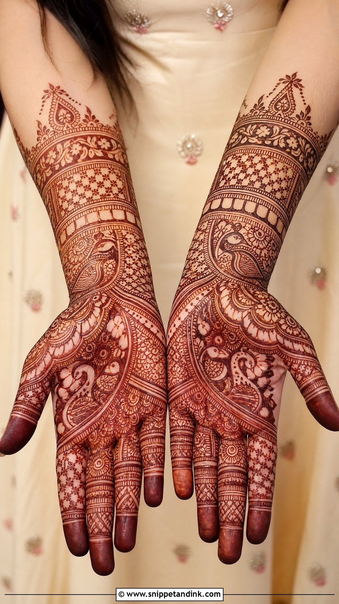 Indian Finger Bridal Mehndi Design - Snippet and Ink - 20 Bridal Finger Mehndi Designs
