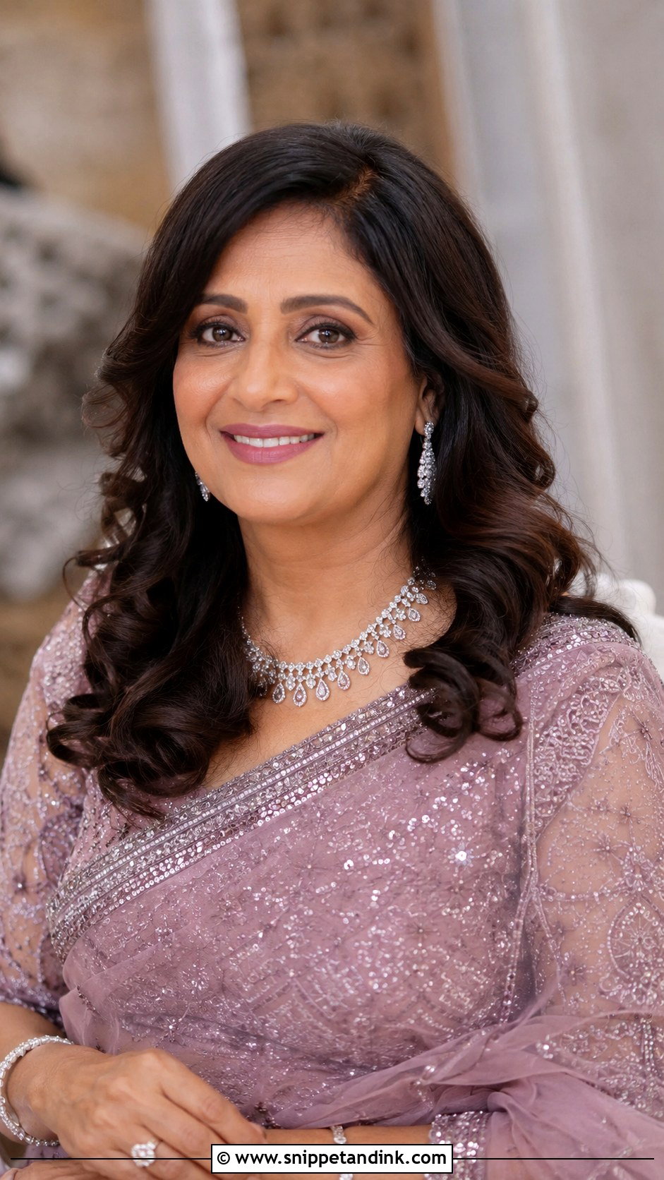 Indian Groom Mother Soft Curls - Snippet and Ink - 15 Indian Groom Mother Hairstyle Ideas