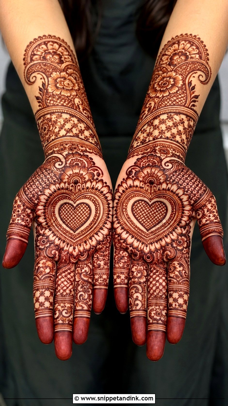 Indian Heart Mehndi Design - Snippet and Ink - 30 Heart Mehndi Designs
