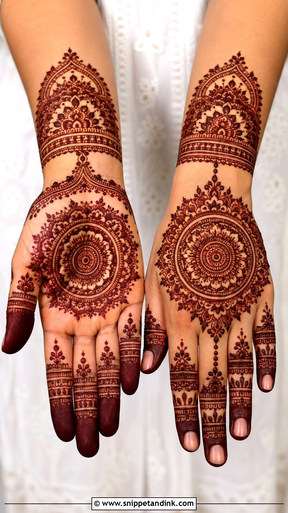 Indian Mandala Mehndi Design - Snippet and Ink - 35 Indian Mehndi Designs