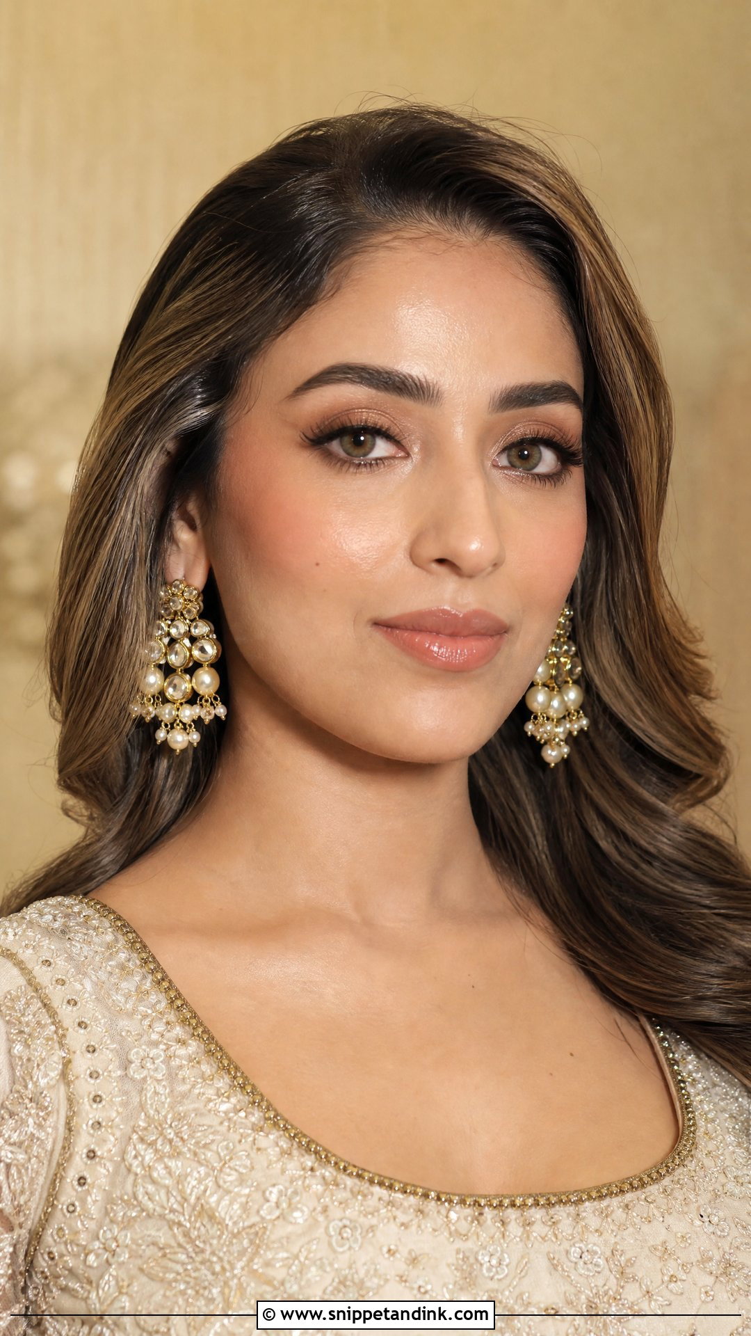 Indian Wedding Makeup With Soft Glam - Snippet and Ink - 20 Indian Wedding Makeup Looks