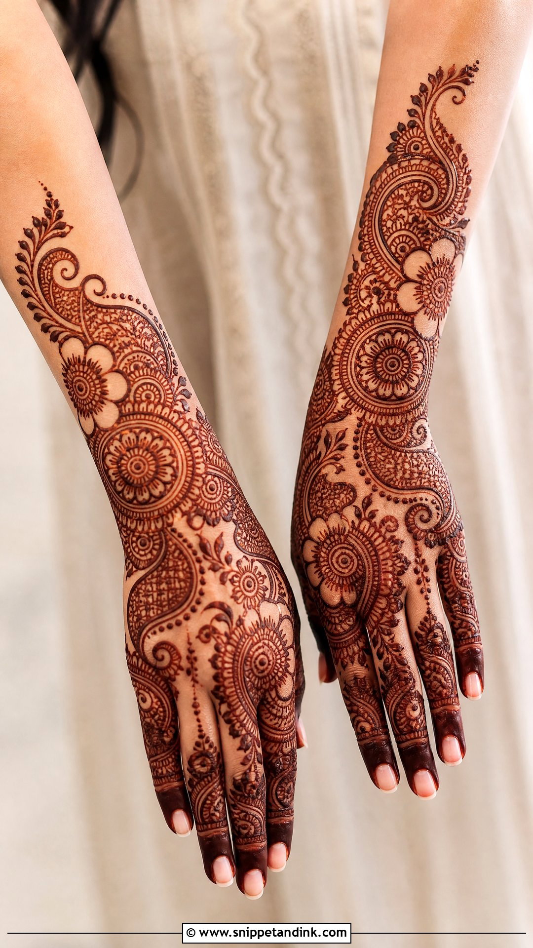 Indo Arabic Bridal Back Hand Mehndi Design - Snippet and Ink - 20 Bride Back Hand Mehndi Designs