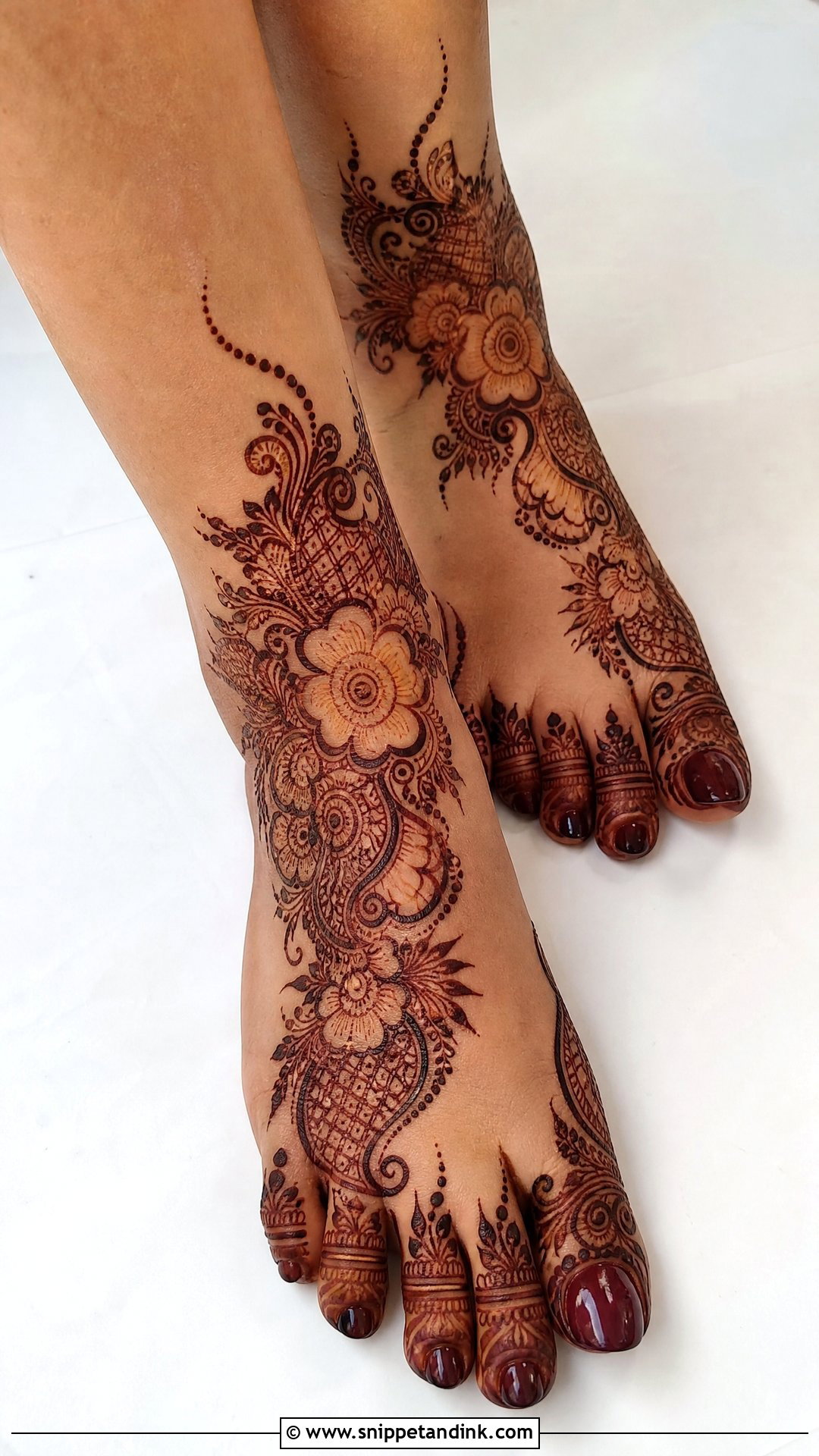 Indo Arabic Bridal Feet Mehndi Design - Snippet and Ink - 20 Bridal Mehndi Designs for Feet