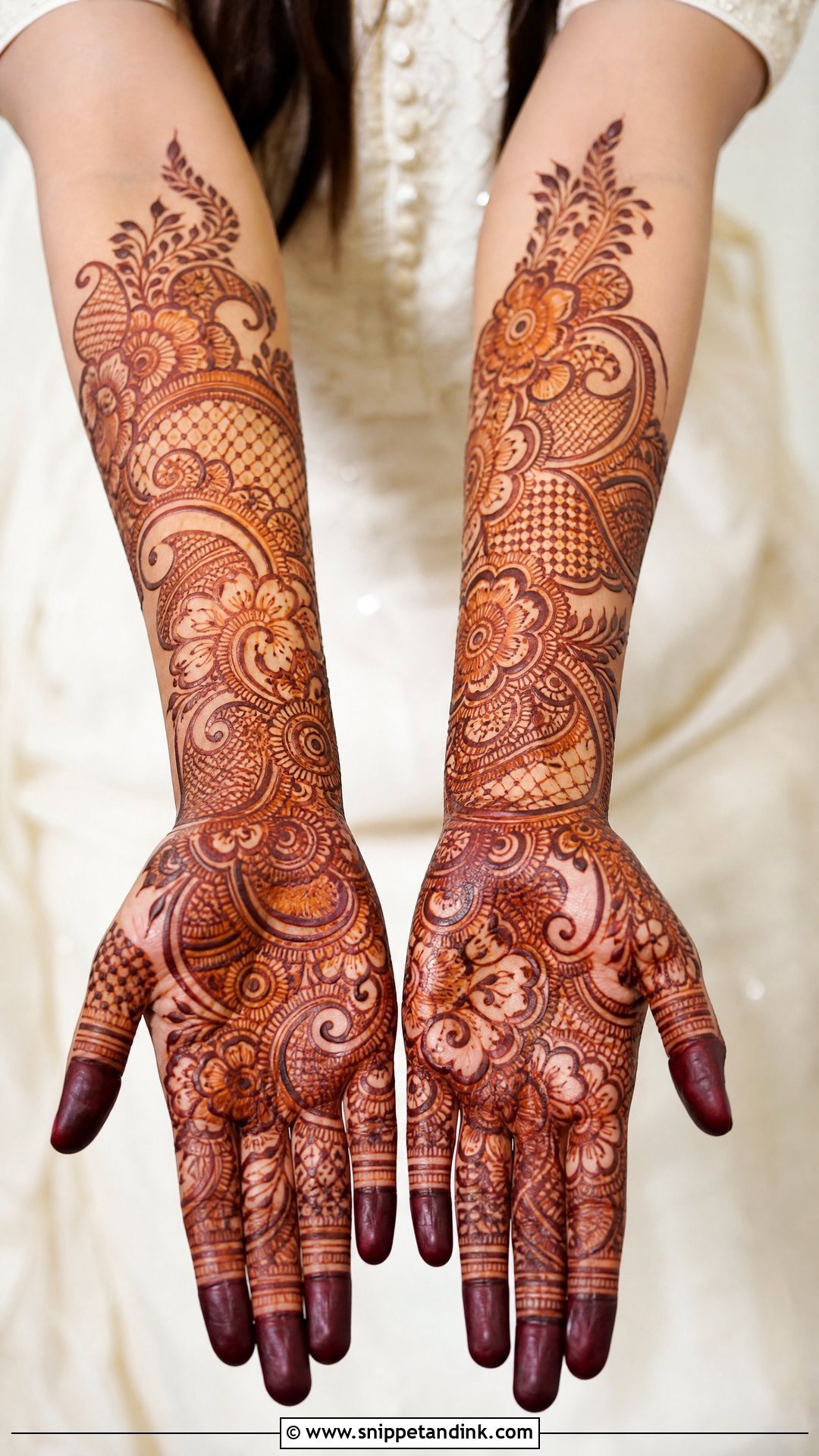 Indo Arabic Bridal Front Hand Mehndi Design - Snippet and Ink - 25 Bridal Front Hand Mehndi Designs