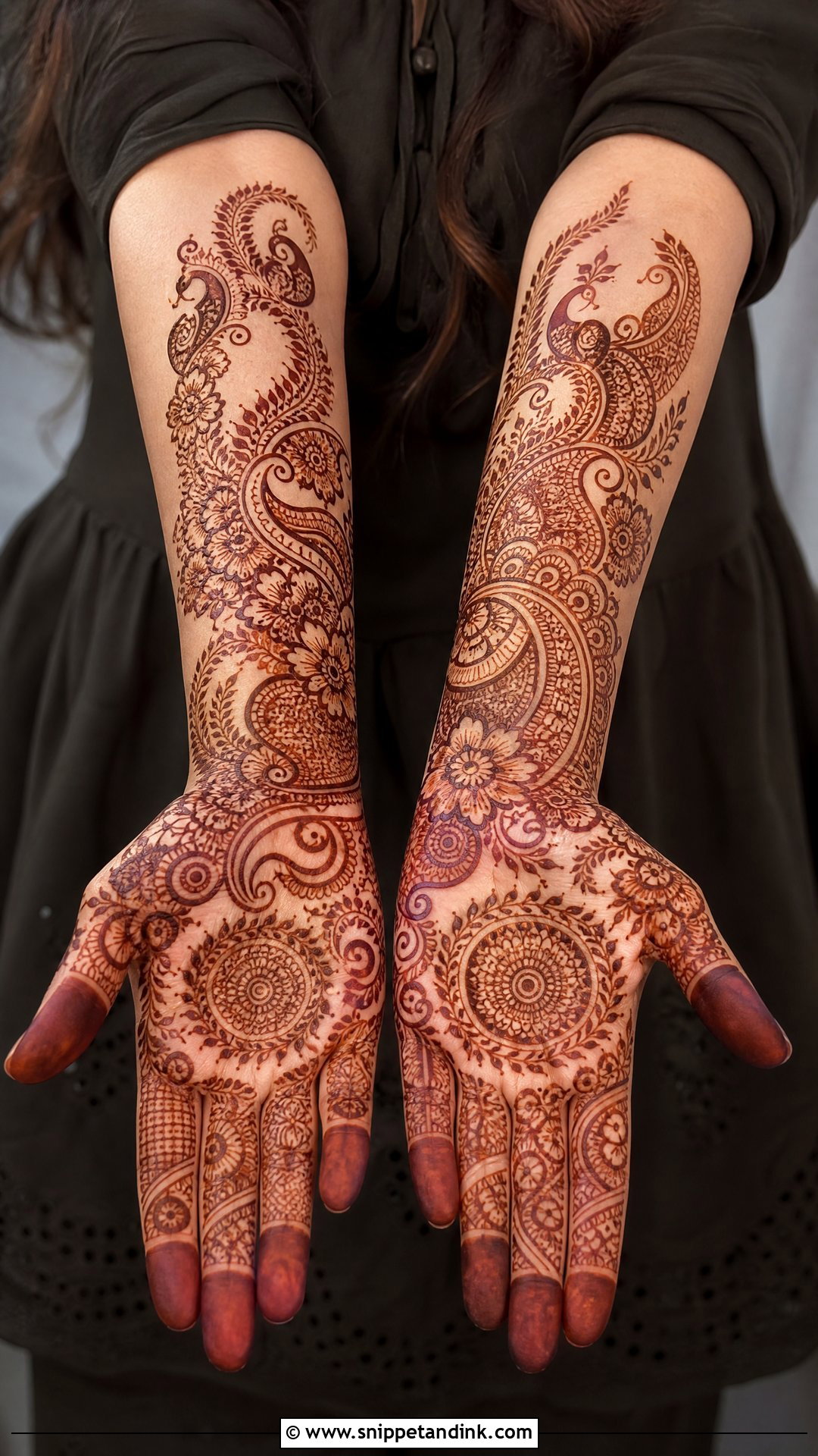Indo Arabic Bridal Mehndi Design - Snippet and Ink - 30 Indian Bridal Mehndi Designs