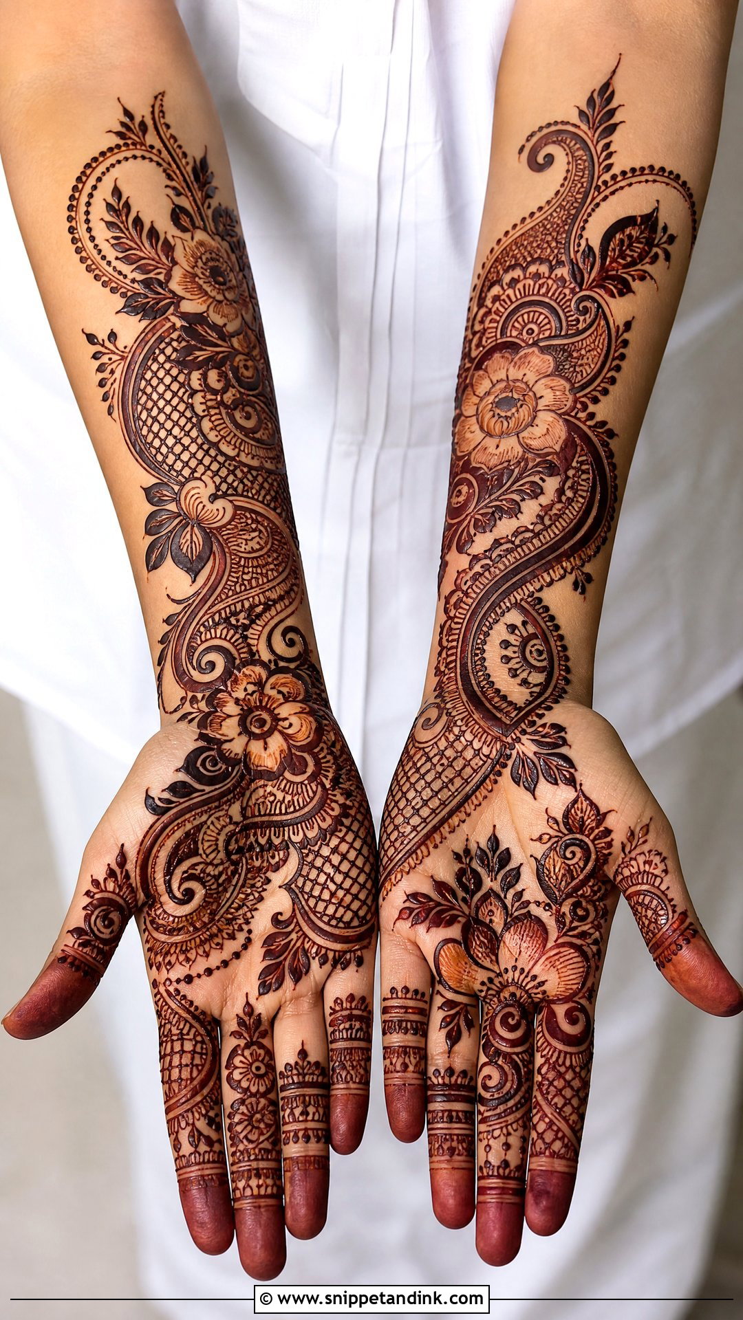 Indo Arabic Bridal Mehndi Design - Snippet and Ink - 20 Bridal Mehndi Art Designs