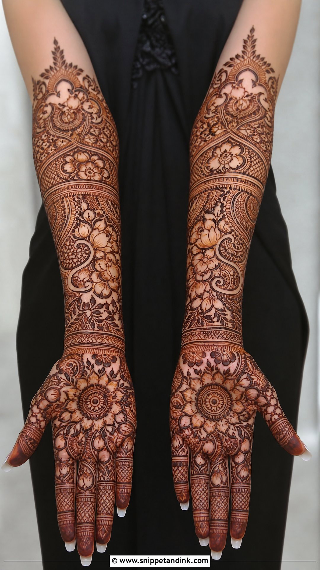 Indo Arabic Bridal Mehndi Design - Snippet and Ink - 30 Unique Bridal Mehndi Designs Indian Weddings