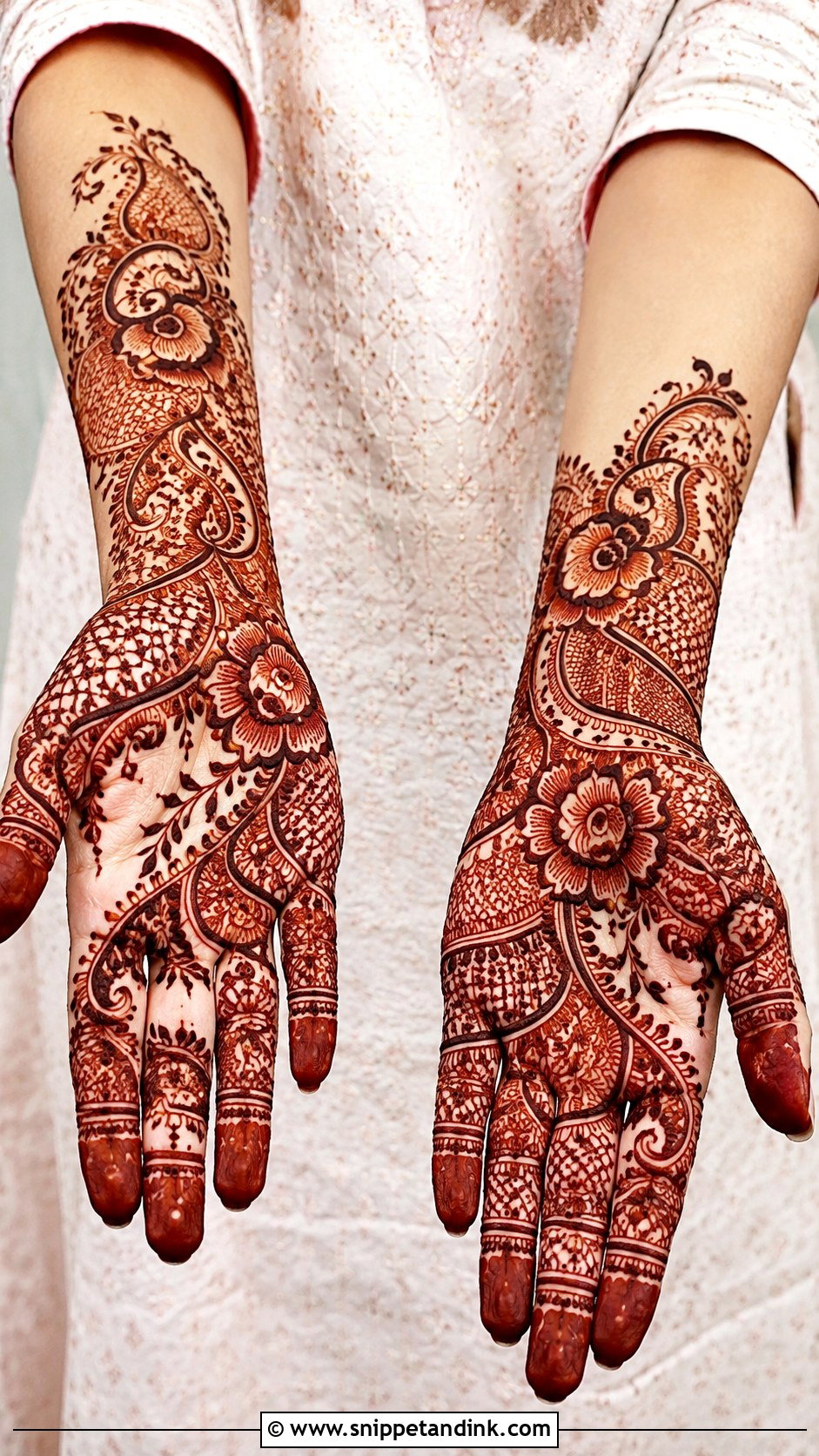 Indo Arabic Front Hand Mehndi Design - Snippet and Ink - 35 Stylish Front Hand Mehndi Designs