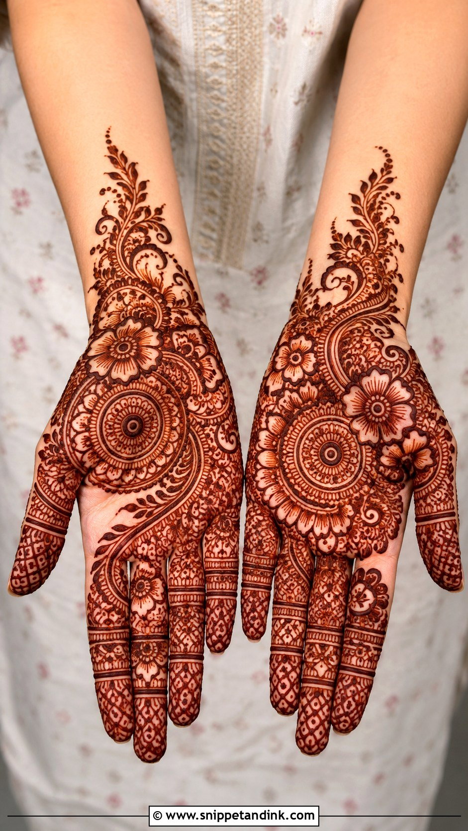 Indo Arabic Front Hand Mehndi Design - Snippet and Ink - 35 Front Hand Mehndi Design Ideas