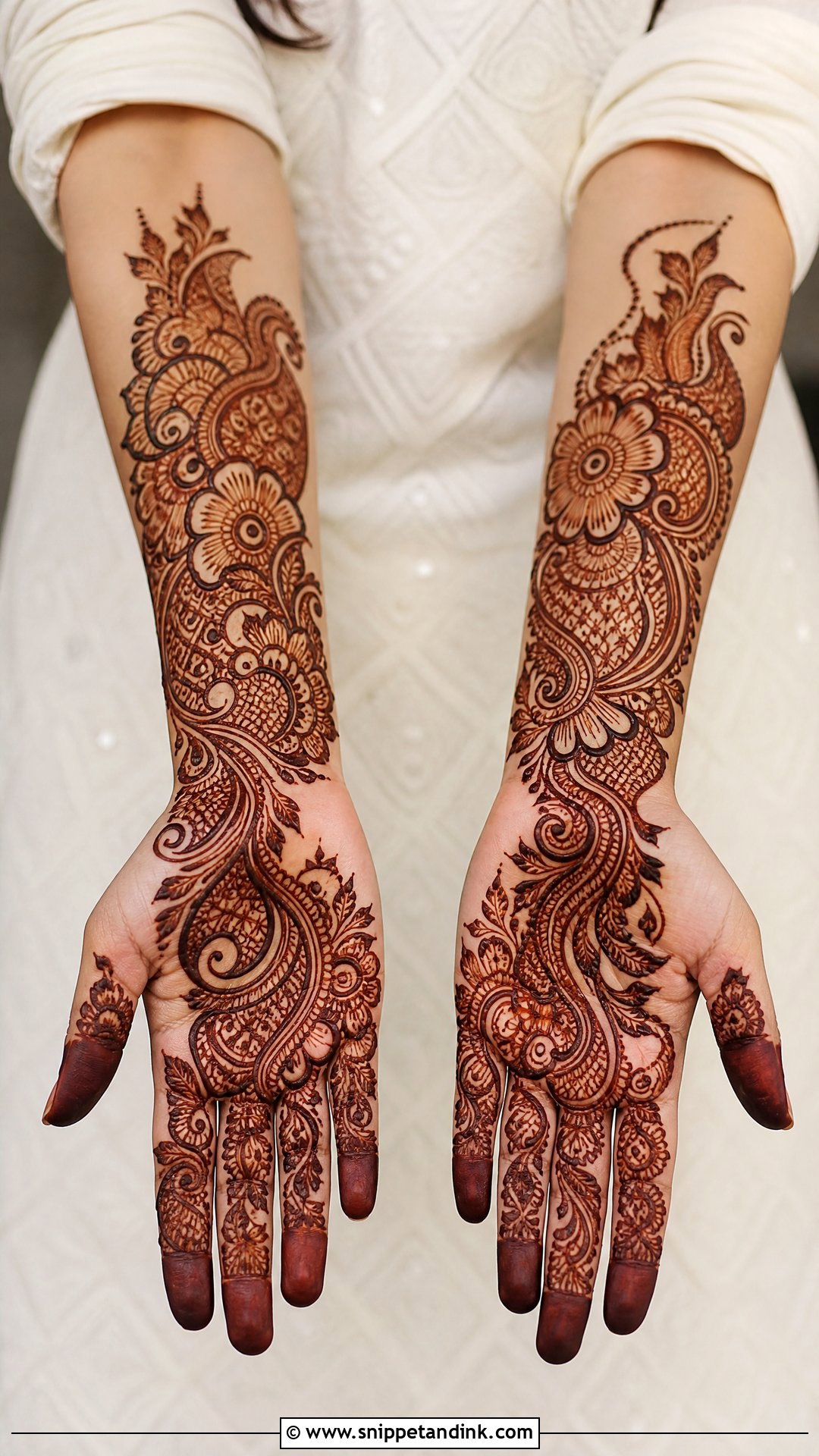 Indo Arabic Half Bridal Mehndi Design - Snippet and Ink - 25 Half Bridal Mehndi Designs