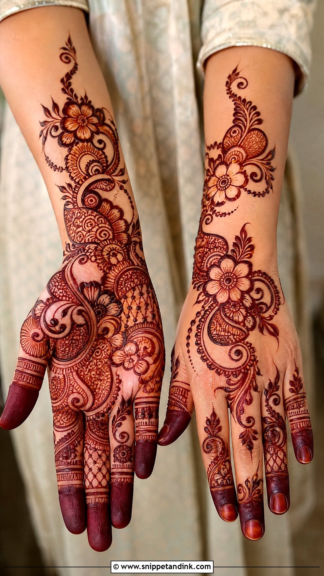 Indo Arabic Mehndi Design - Snippet and Ink - 35 Mehndi Design Ideas