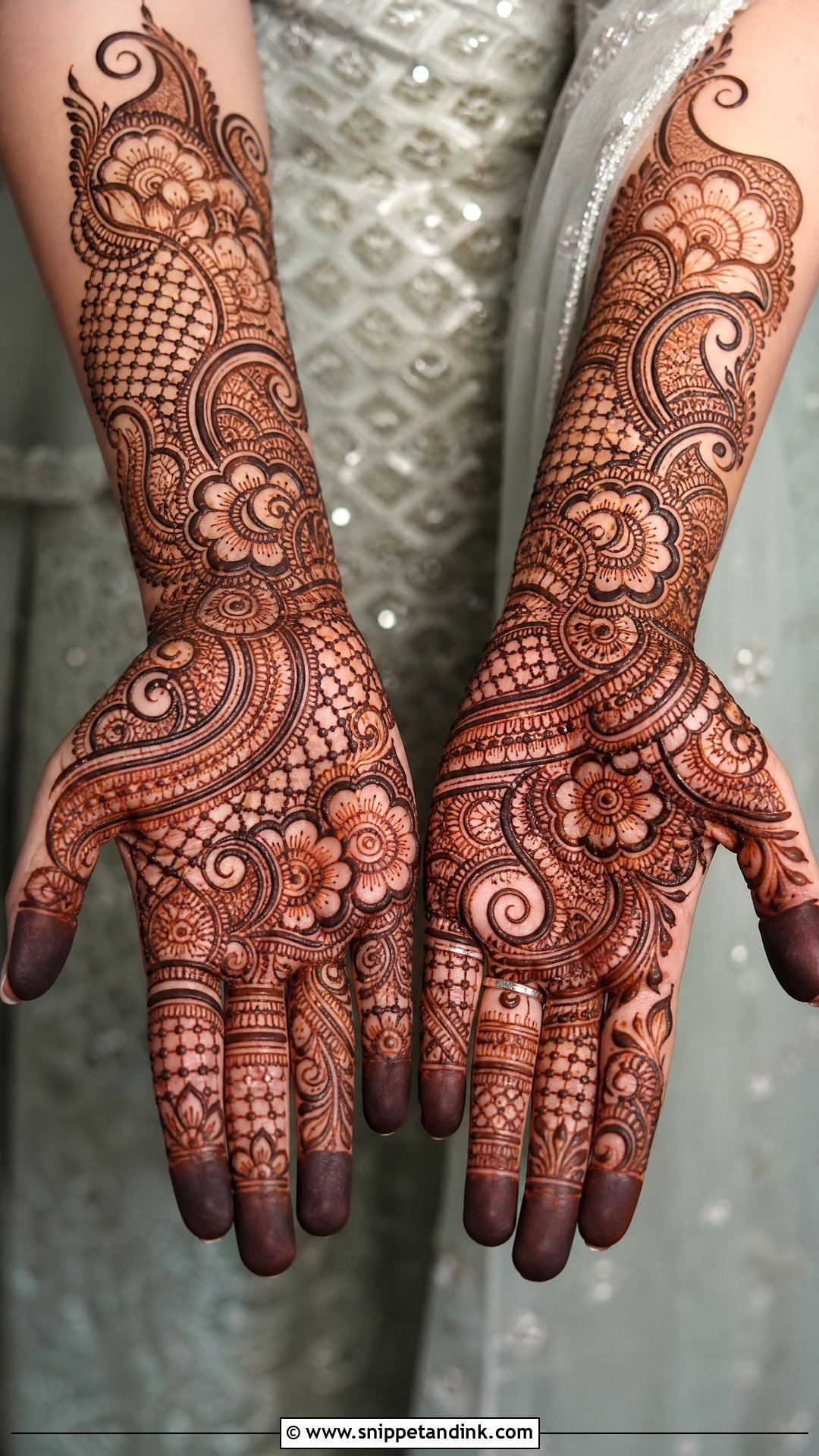 Indo Arabic Mehndi Design - Snippet and Ink - 20 Mehndi Design for Wedding Ideas